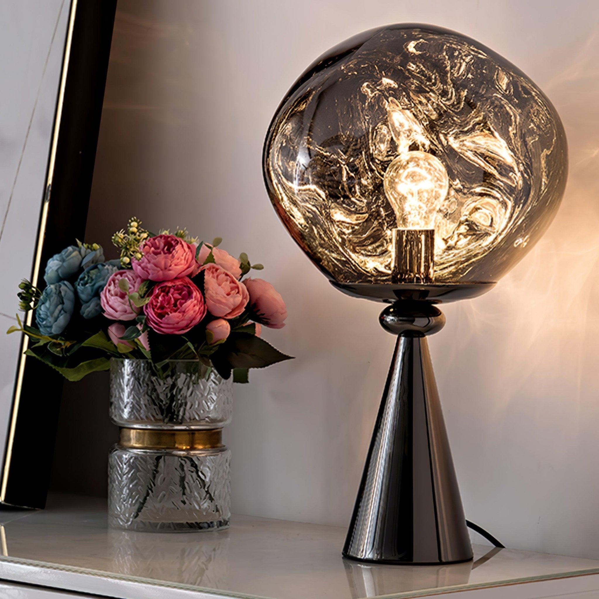 Unoril Artisan PVC Desk Lamp-Neutral Decor
