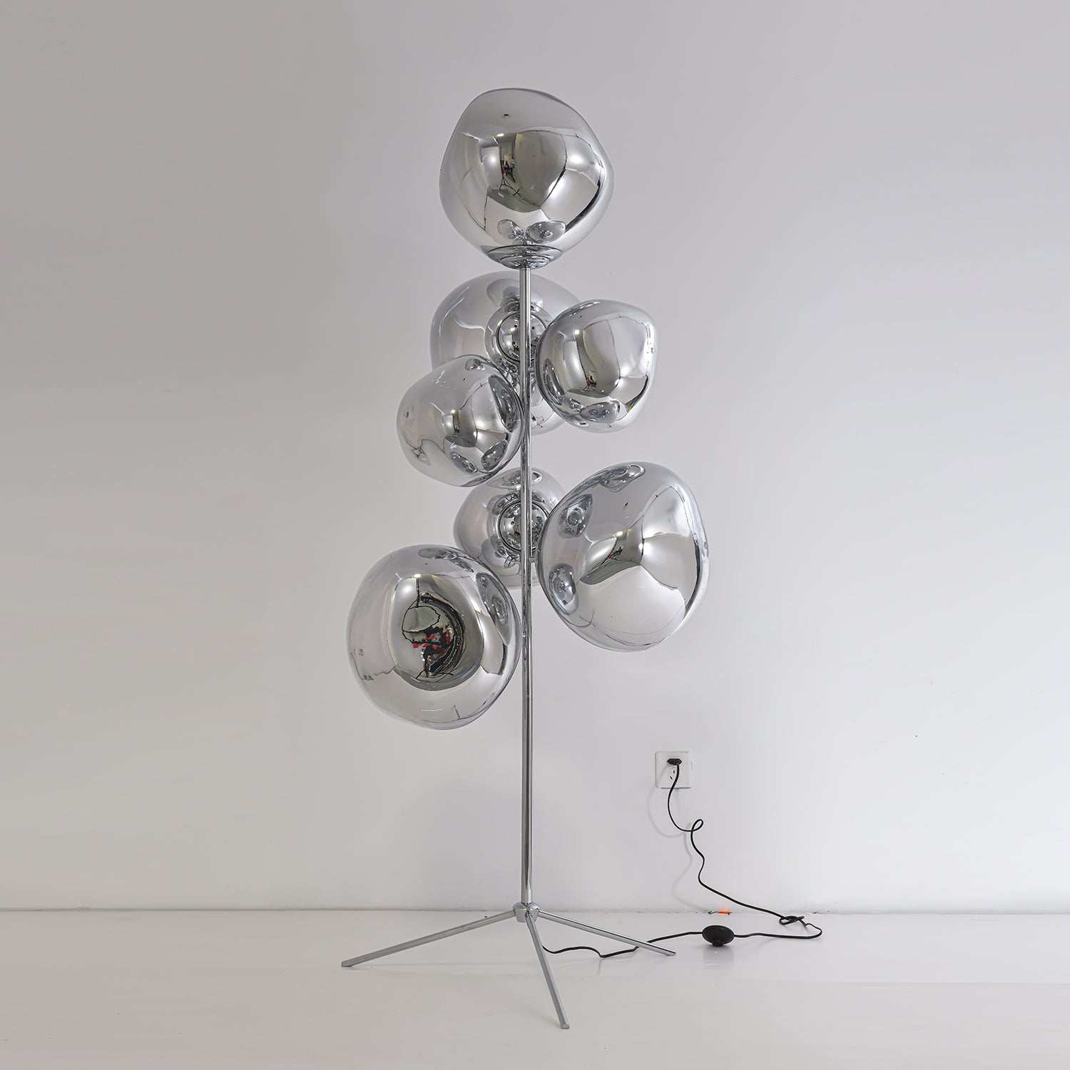Aurelio Floor Lamp