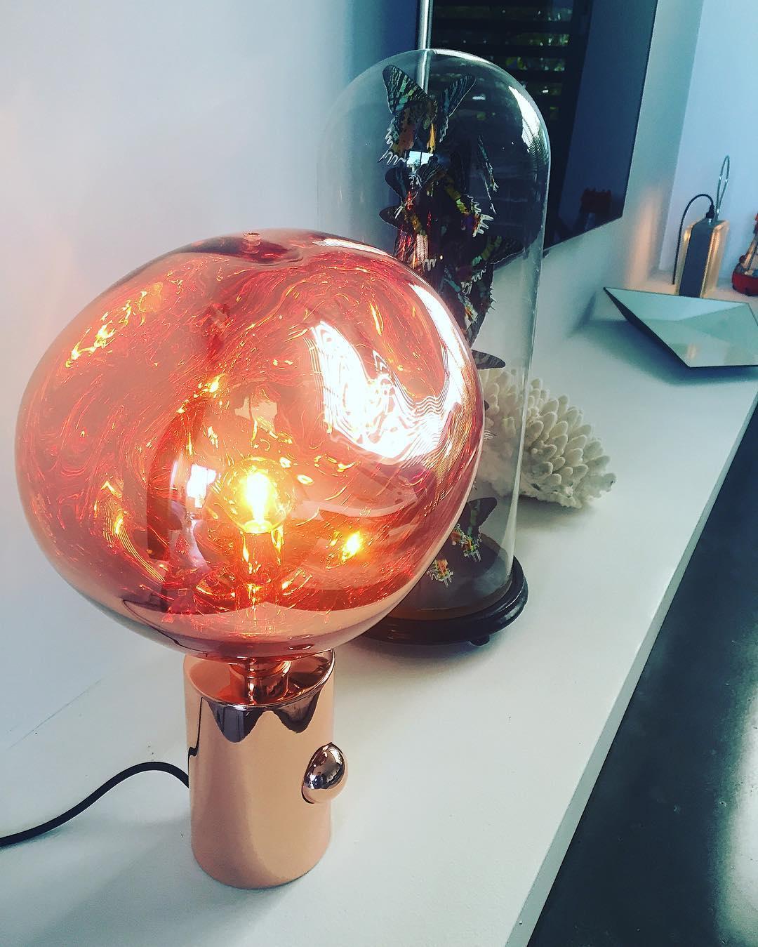 Velan Artistic Table Lamp-Neutral Decor