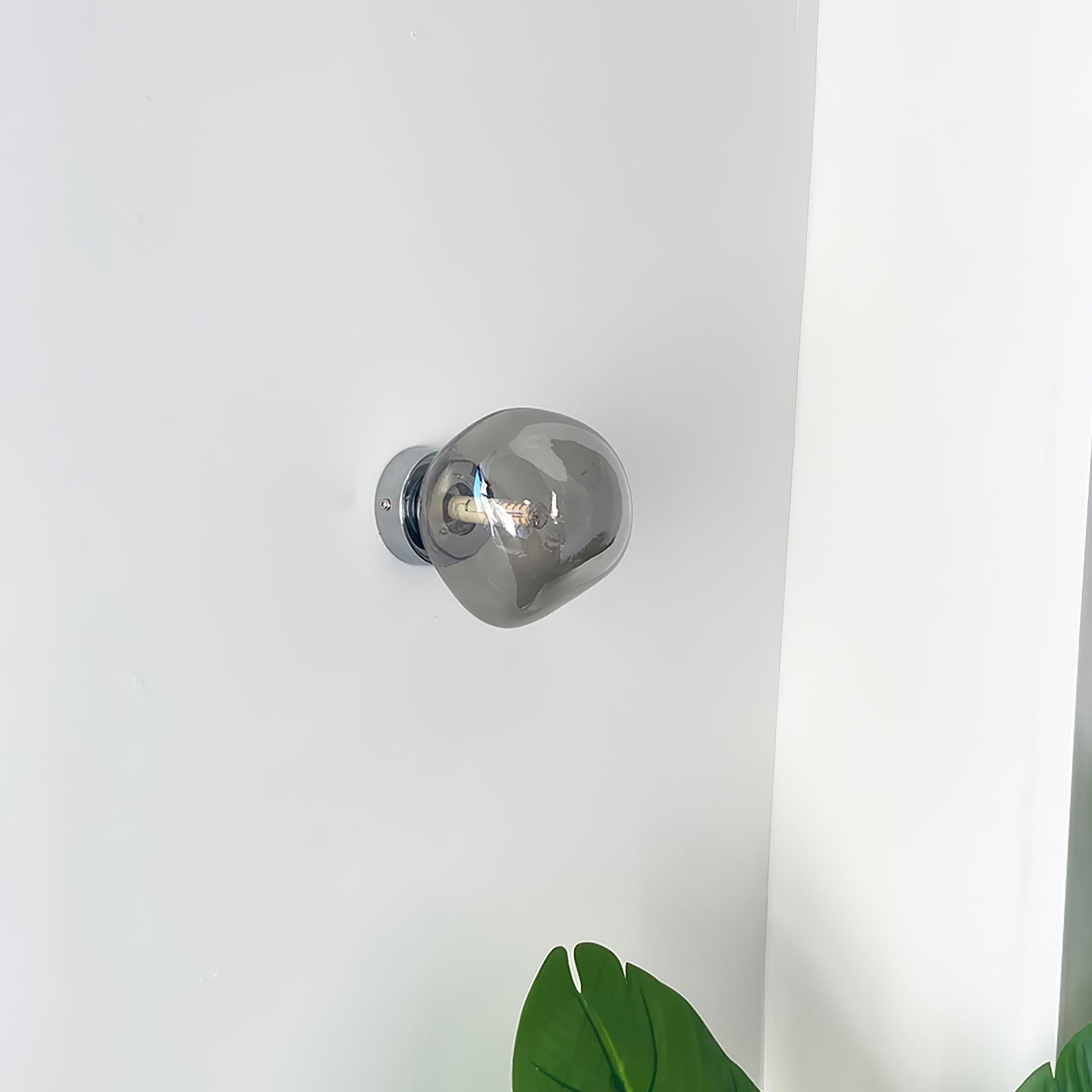 Leni Amber Glass Wall Lamp-Neutral Decor