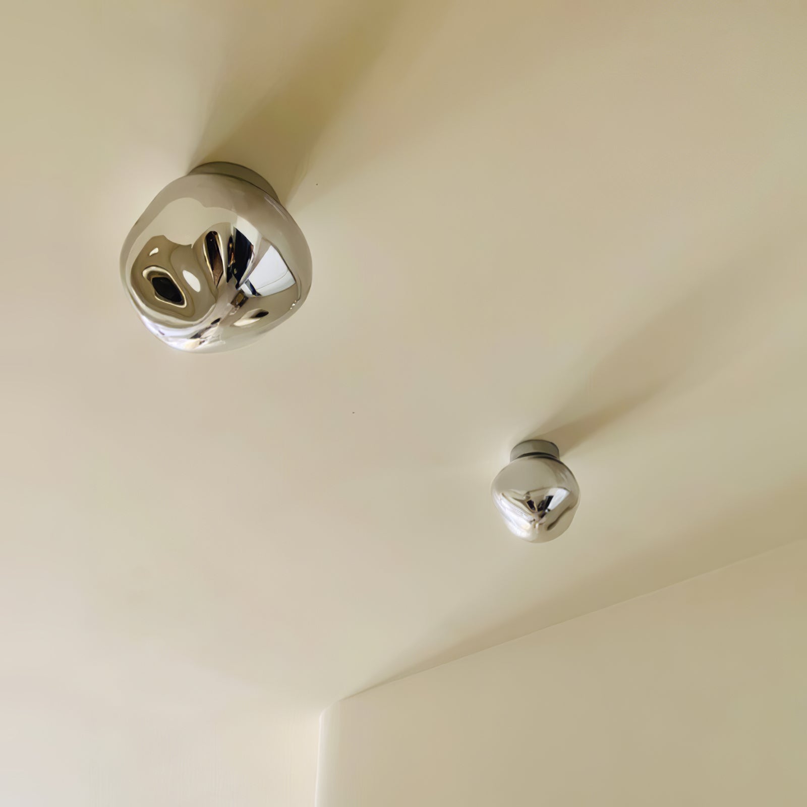Leni Amber Glass Wall Lamp-Neutral Decor