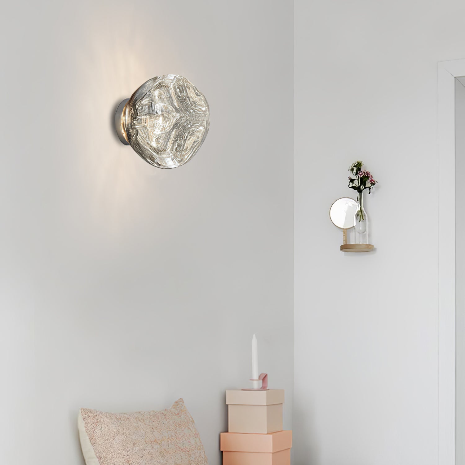 Orinira Individual Creativity Plug-in Wall Lamp-Neutral Decor