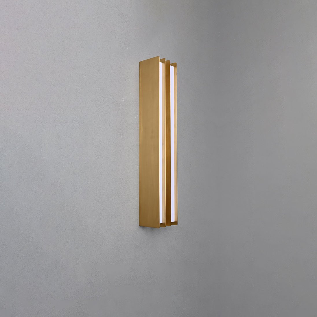 Vincent Minimalist Brass Layered Blade Sconce-Neutral Decor