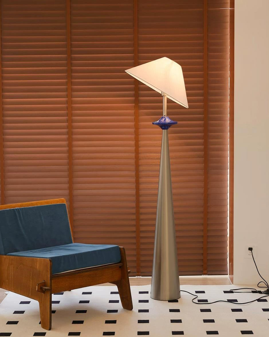 Cian Floor Light
