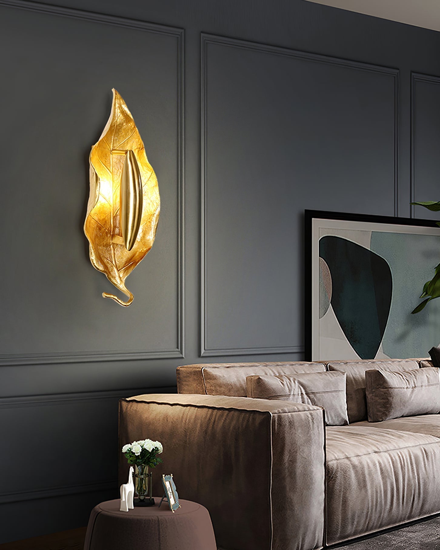 Corsel Nordic Art Leaf Brass Wall Lamp-Neutral Decor