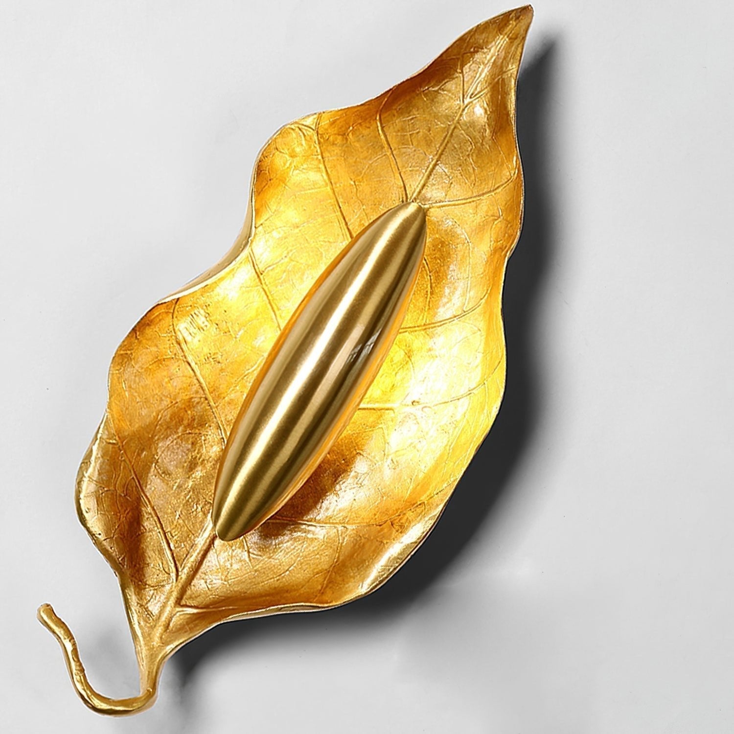 Corsel Nordic Art Leaf Brass Wall Lamp-Neutral Decor