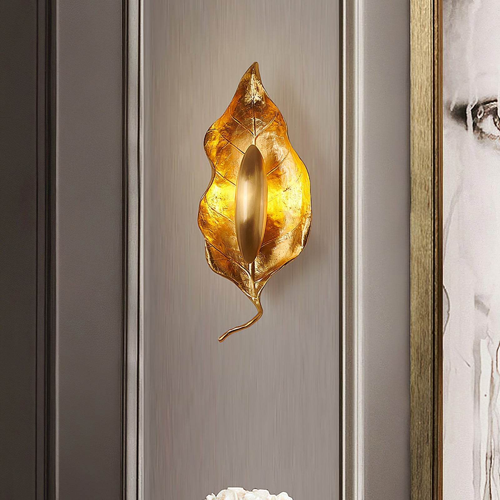 Corsel Nordic Art Leaf Brass Wall Lamp-Neutral Decor