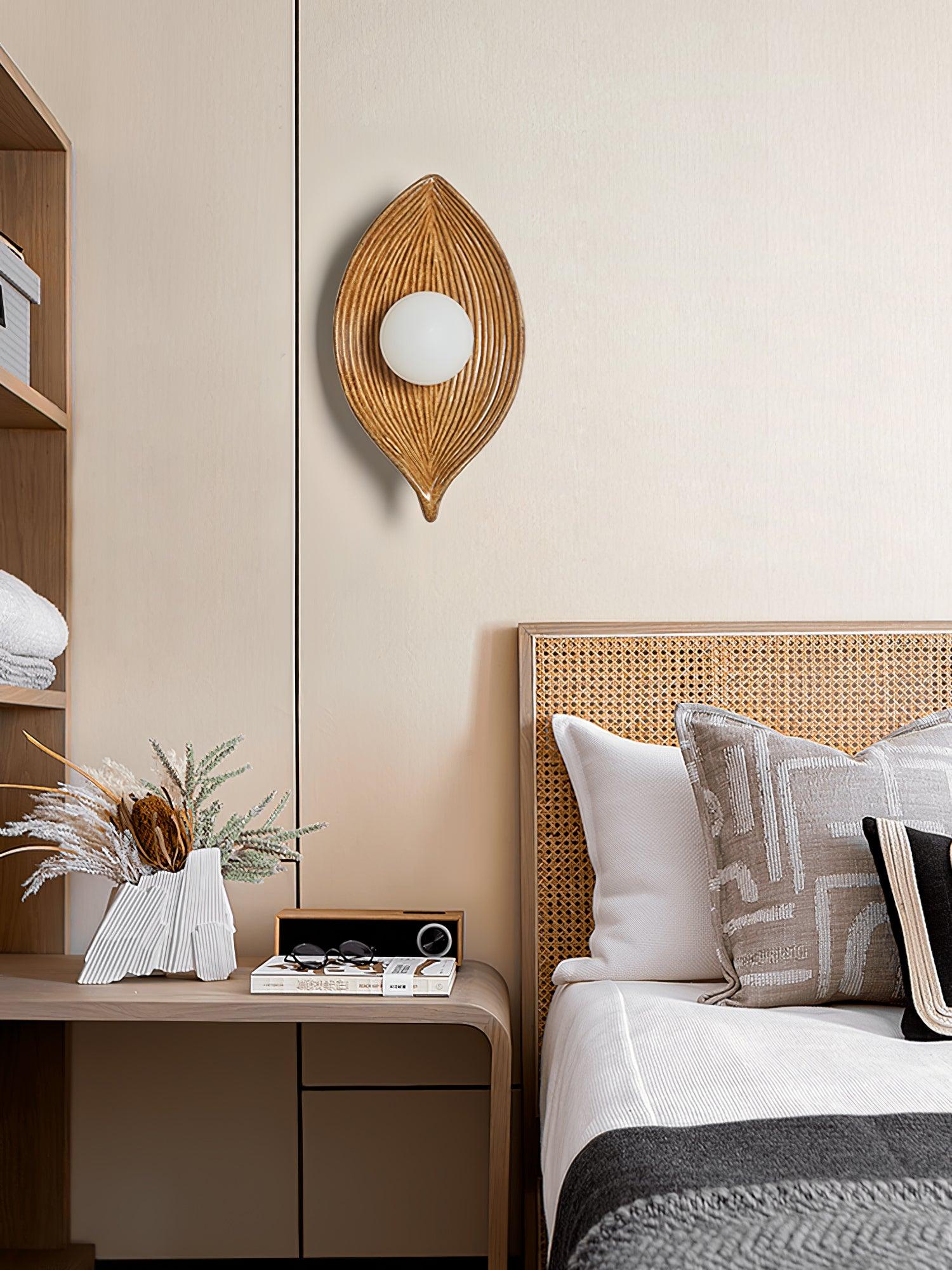 Lirixa Leaf Canoe Resin Sconce Wall lamp-Neutral Decor