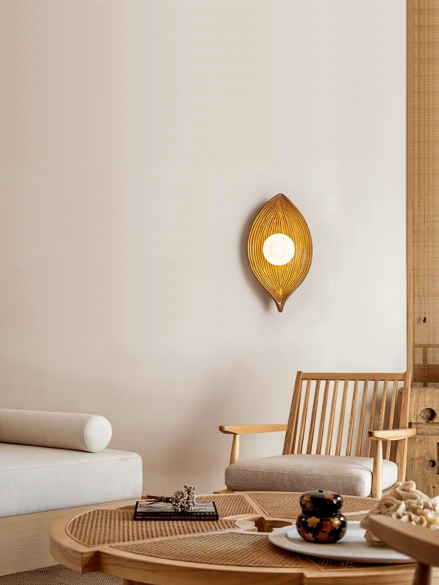 Lirixa Leaf Canoe Resin Sconce Wall lamp-Neutral Decor