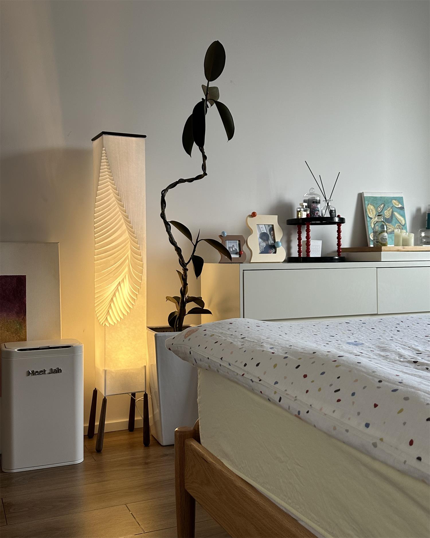 Nany Floor Lamp