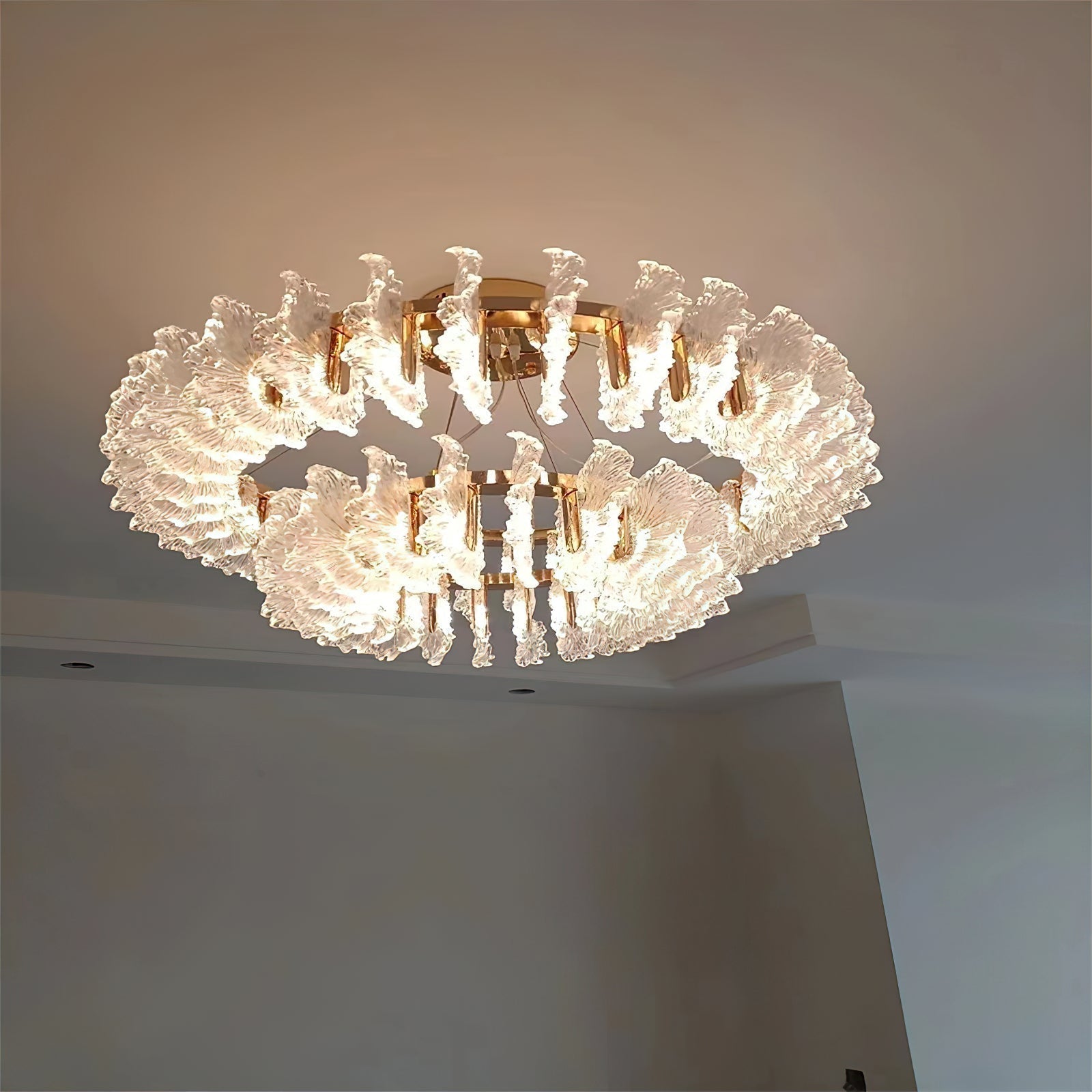 Ulcarir Chandelier