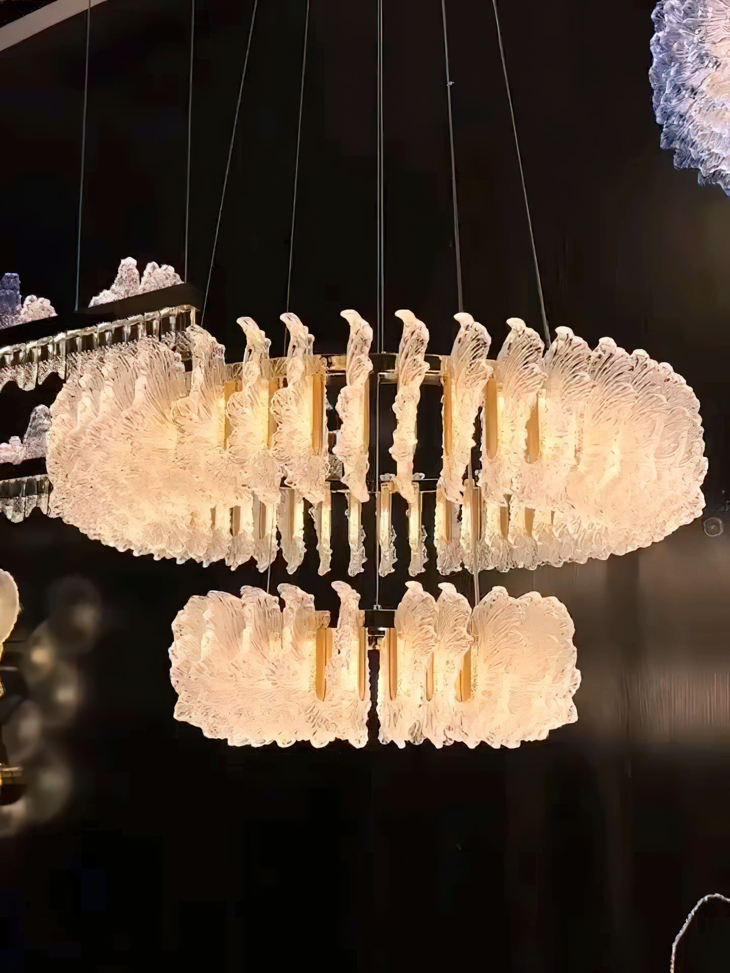 Ulcarir Chandelier