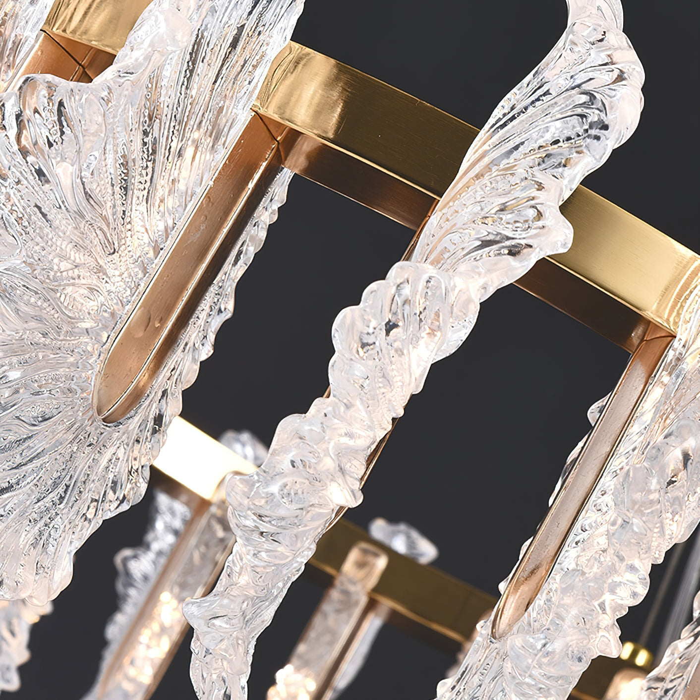 Ulcarir Chandelier