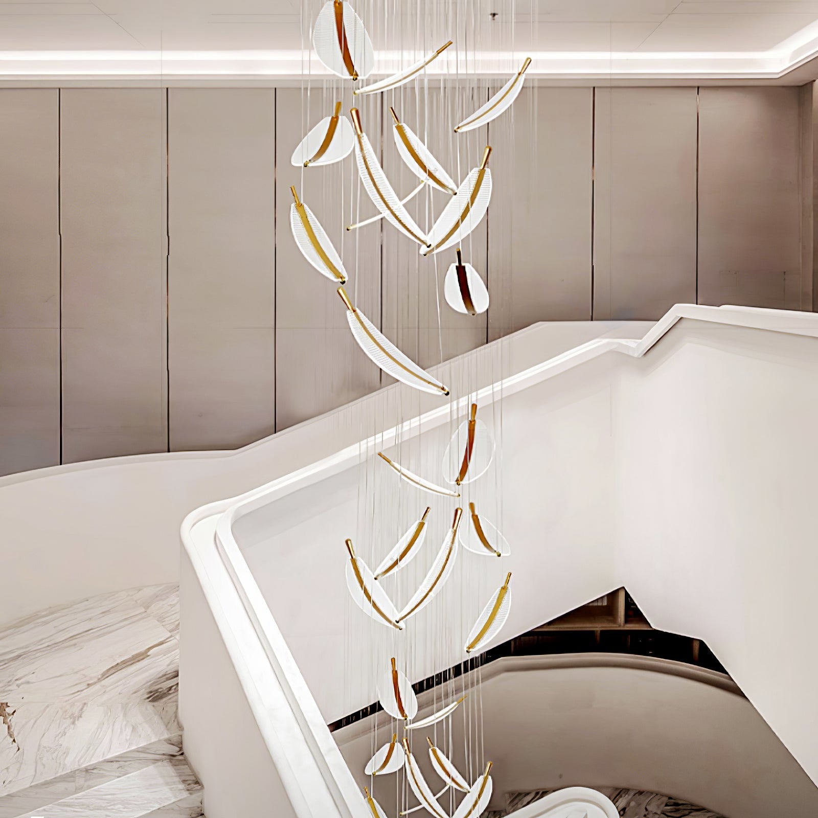 Kuo Chandelier Leaf Acrylic Gold Elegant Modern-Neutral Decor