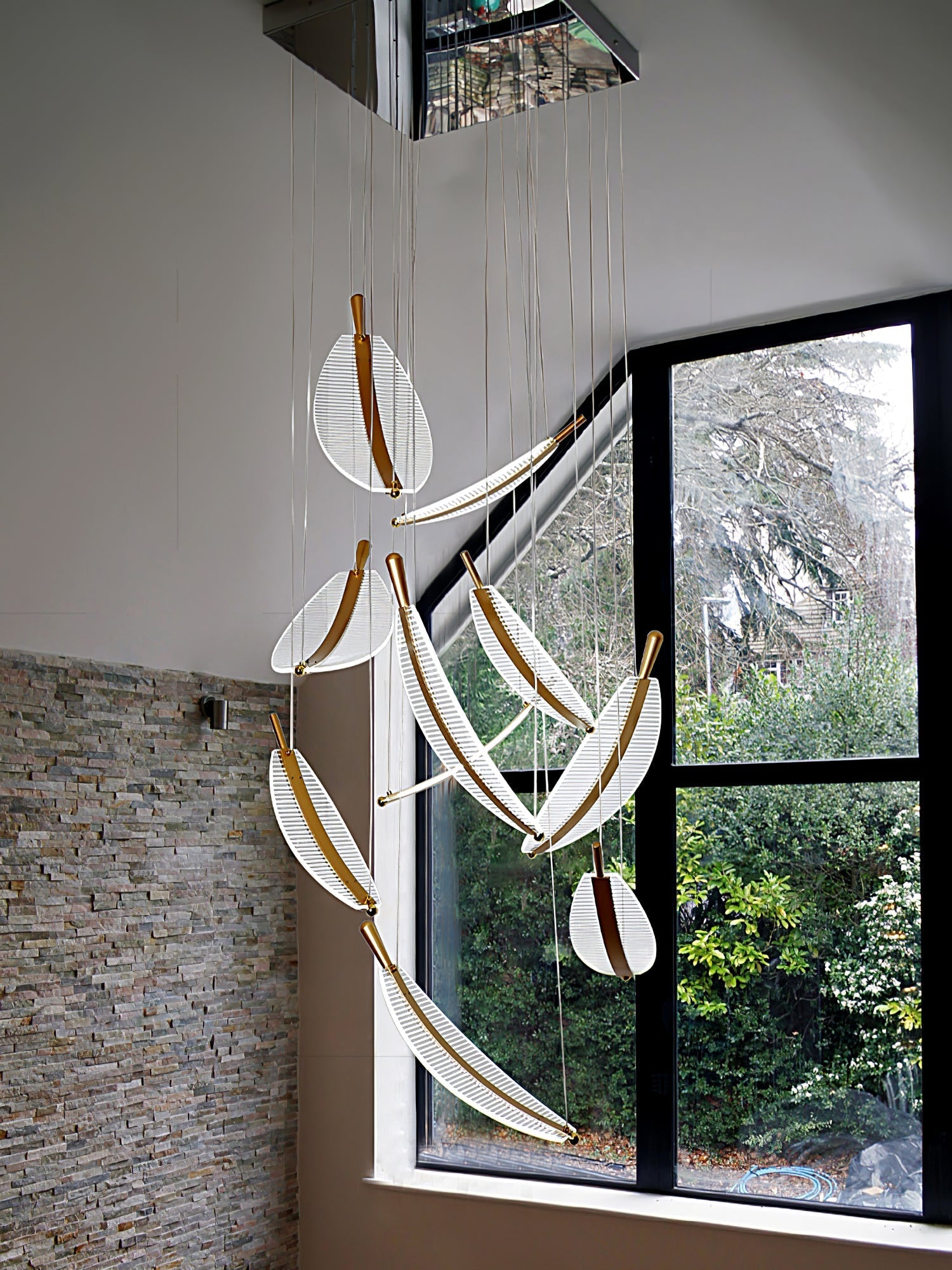 Kuo Chandelier Leaf Acrylic Gold Elegant Modern-Neutral Decor