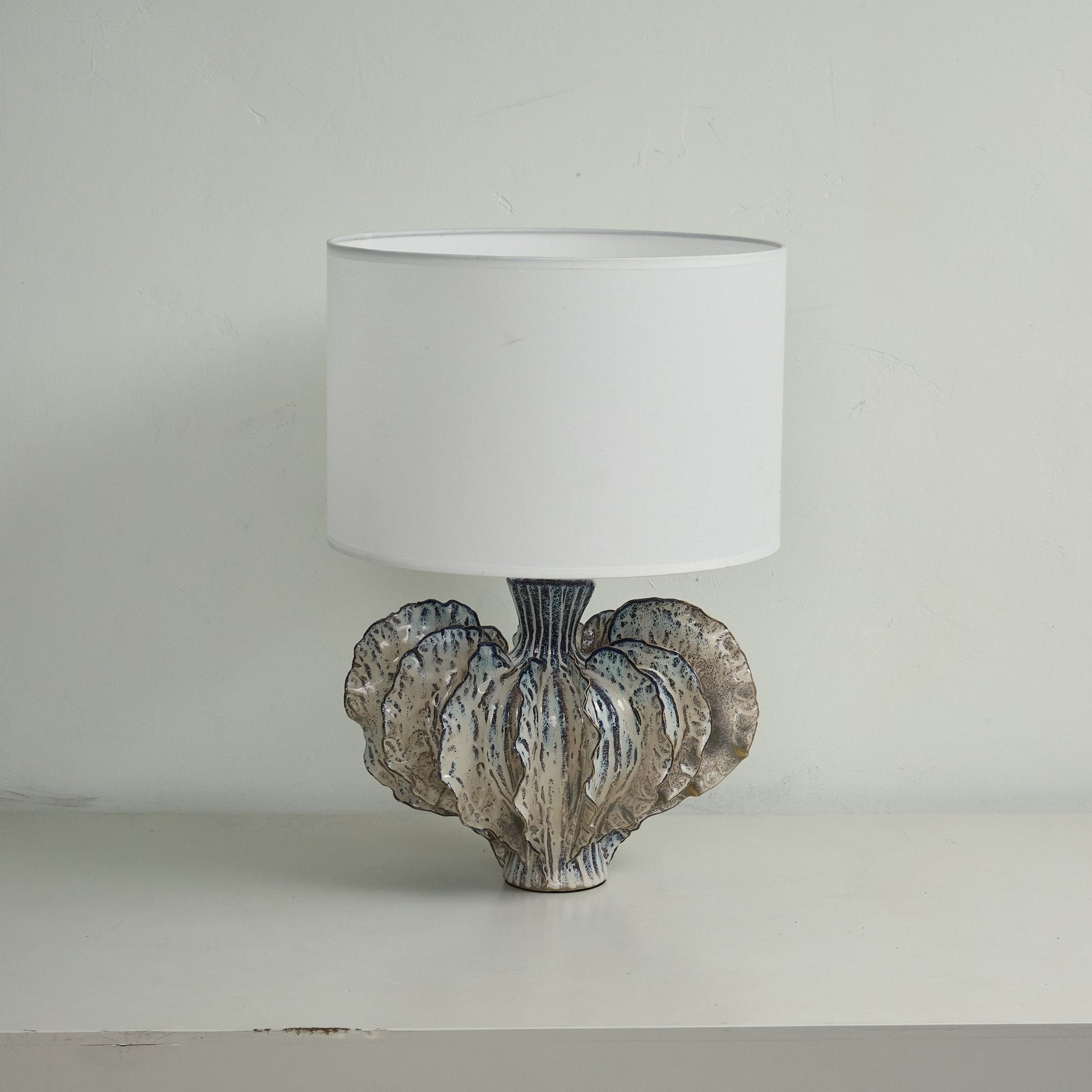 Leaf Shaped Ceramic Table Lamp-Neutral Decor