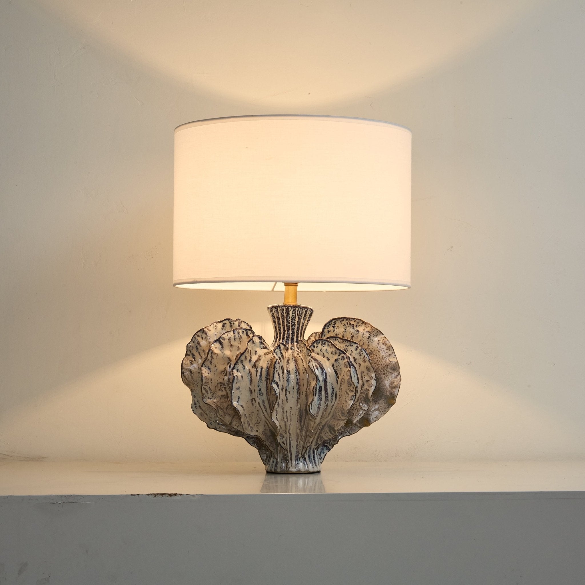 Leaf Shaped Ceramic Table Lamp-Neutral Decor