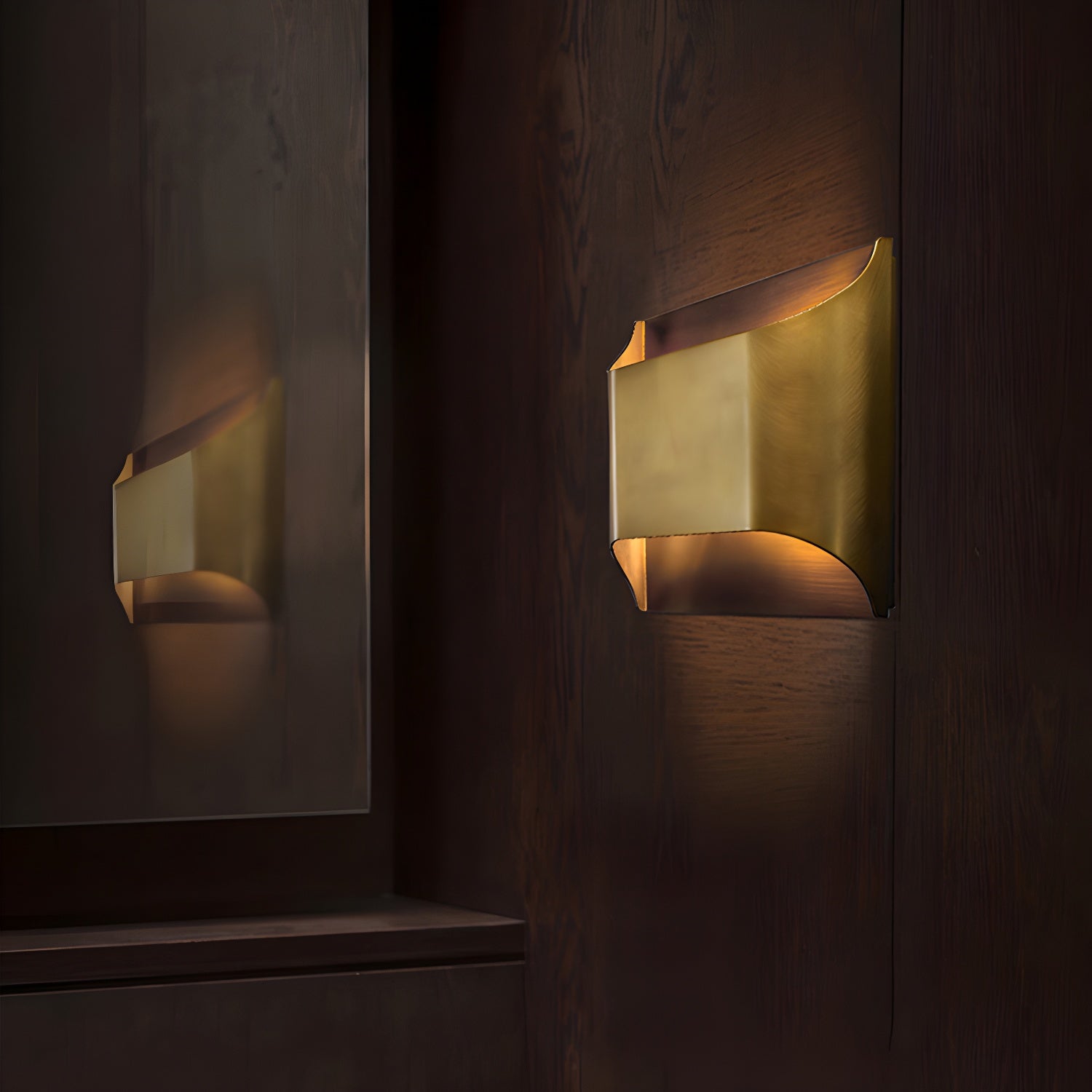 Hardy Nordic Art Brass Wall Lamp-Neutral Decor