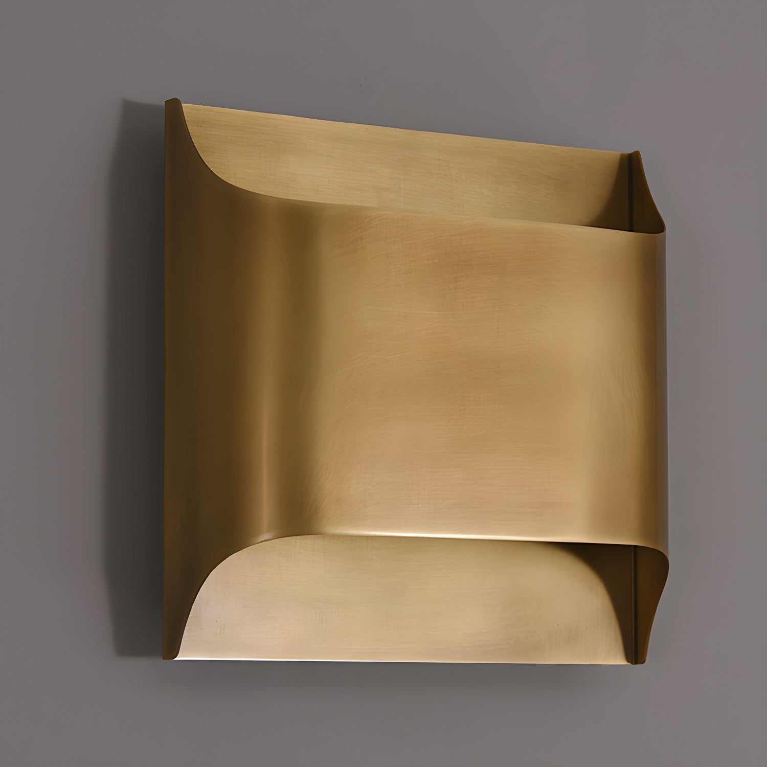 Hardy Nordic Art Brass Wall Lamp-Neutral Decor