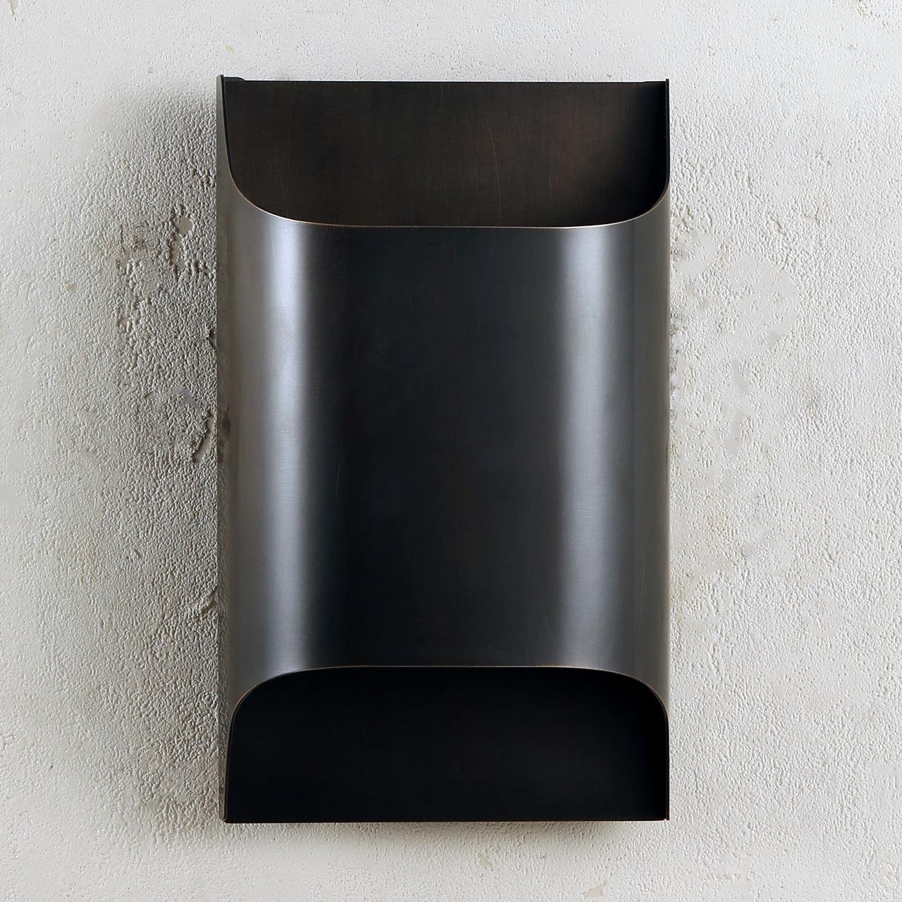 Hardy Nordic Art Brass Wall Lamp-Neutral Decor