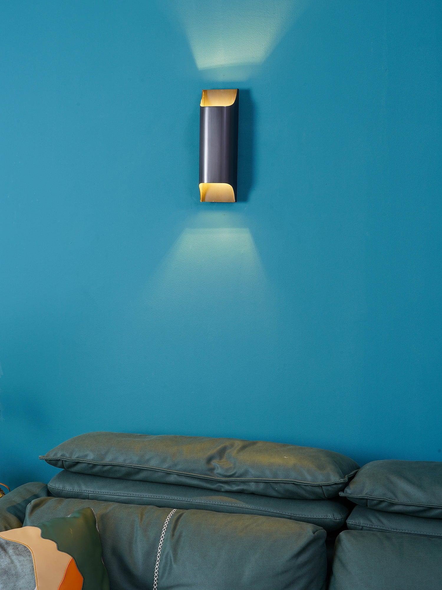 Hardy Nordic Art Brass Wall Lamp-Neutral Decor