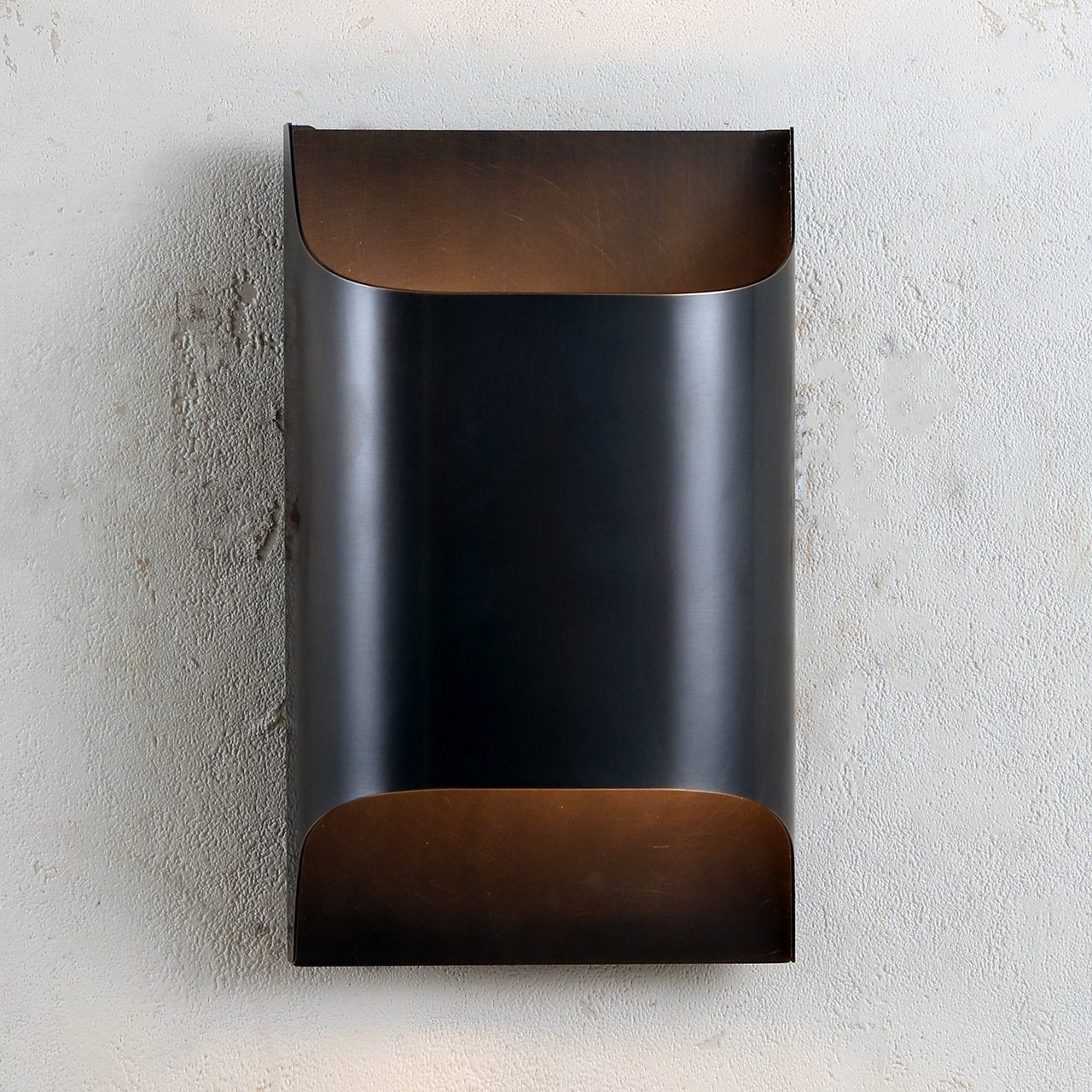 Hardy Nordic Art Brass Wall Lamp-Neutral Decor