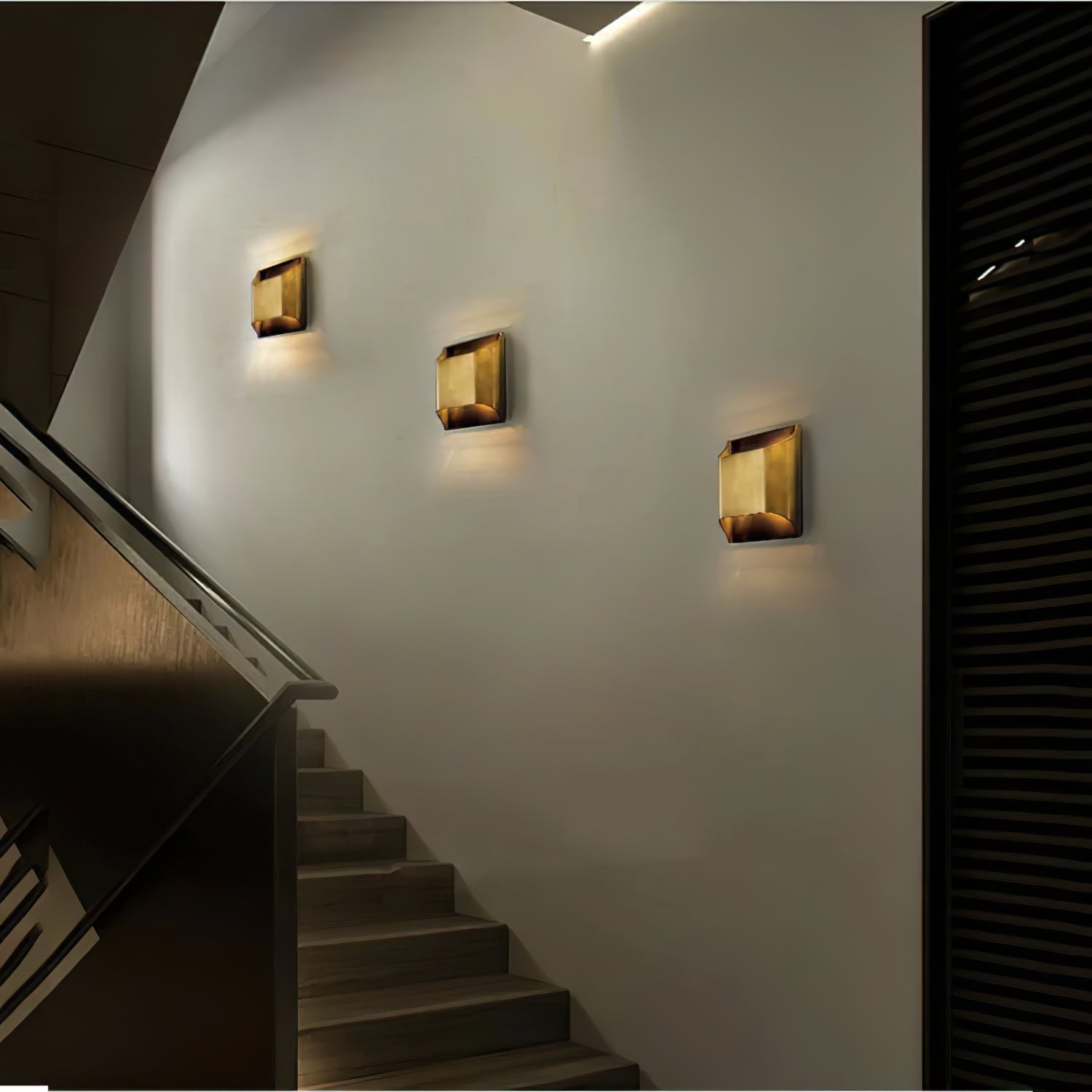 Hardy Nordic Art Brass Wall Lamp-Neutral Decor