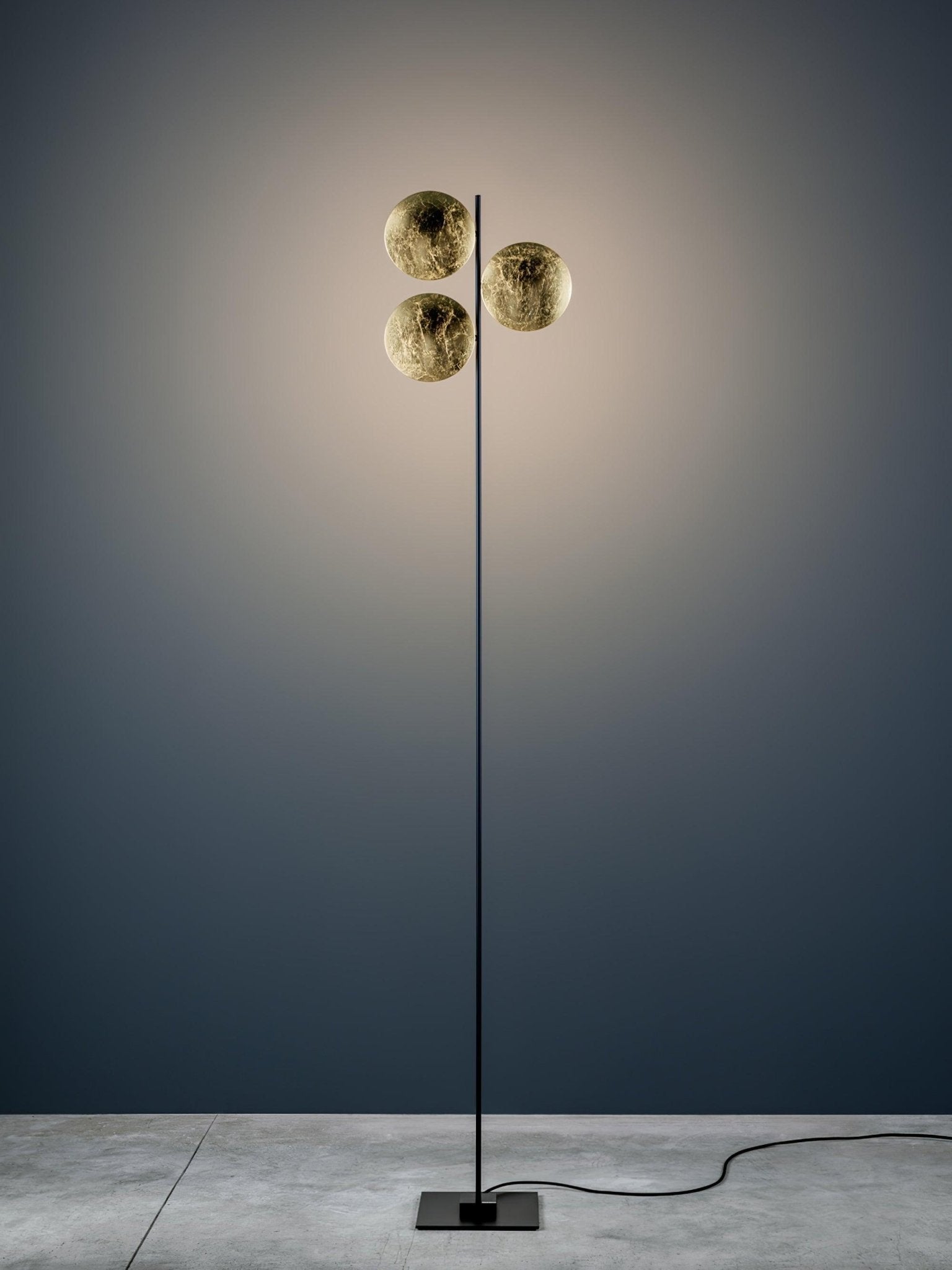 Axial Ray Sculptural Floor Lamp-Neutral Decor