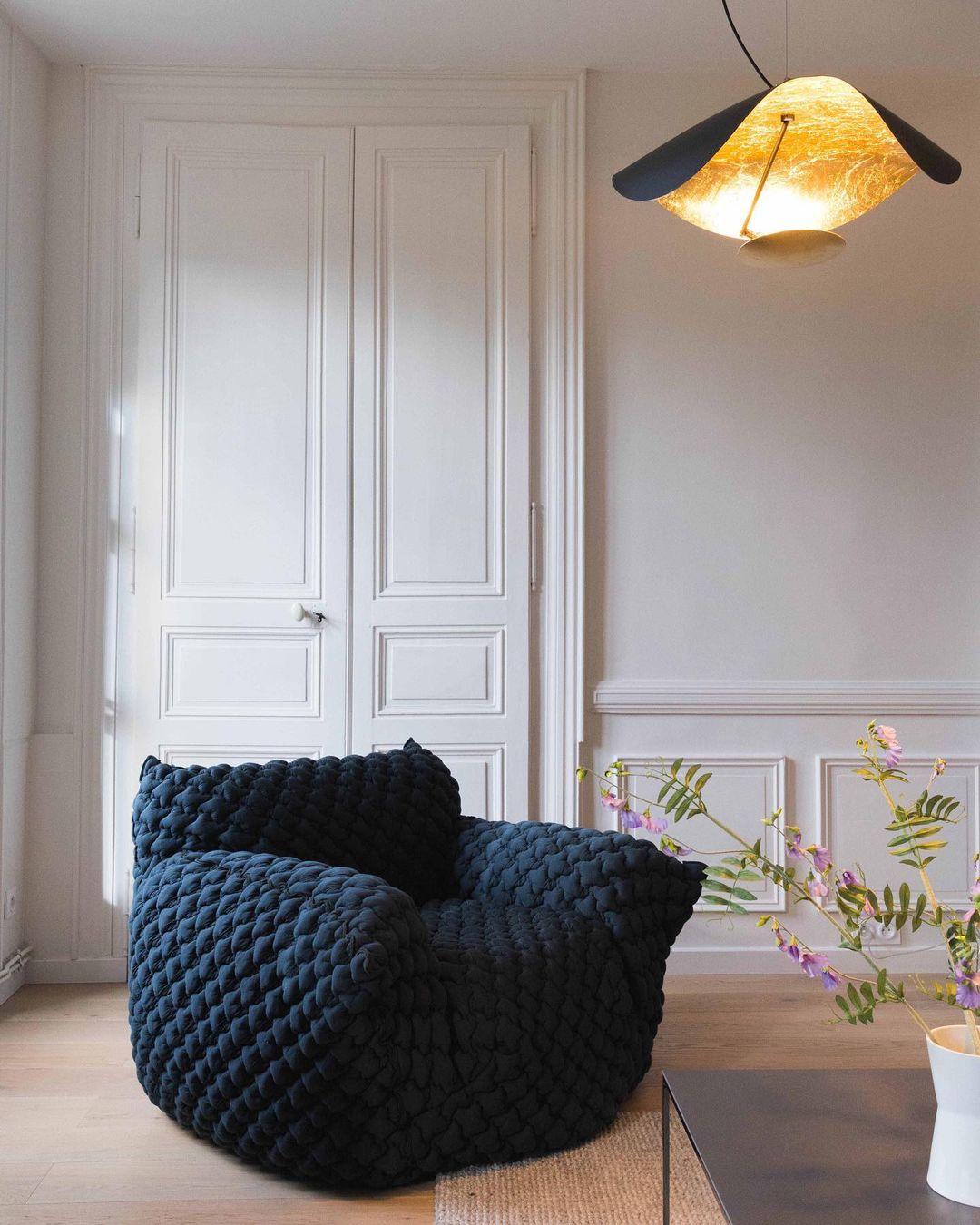 Lustra Pendant Lamp Black Gold Curved Shade-Neutral Decor
