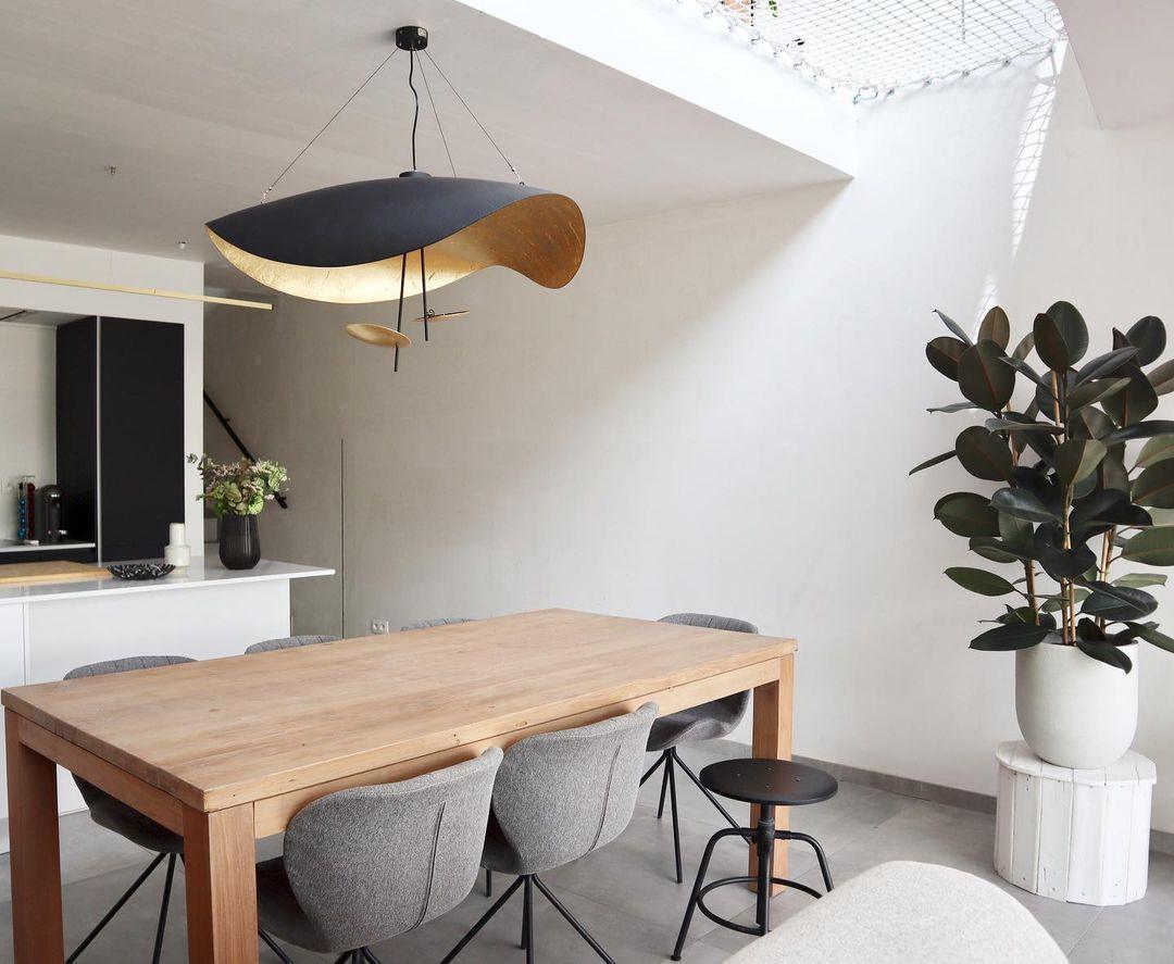 Lustra Pendant Lamp Black Gold Curved Shade-Neutral Decor