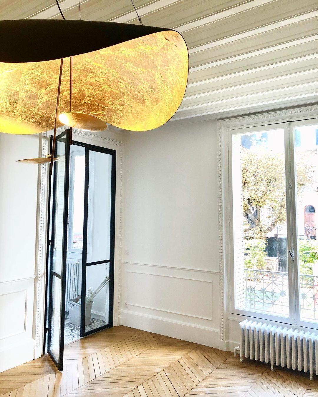 Lustra Pendant Lamp Black Gold Curved Shade-Neutral Decor