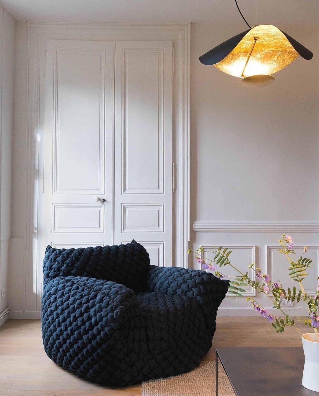 Lustra Pendant Lamp Black Gold Curved Shade-Neutral Decor