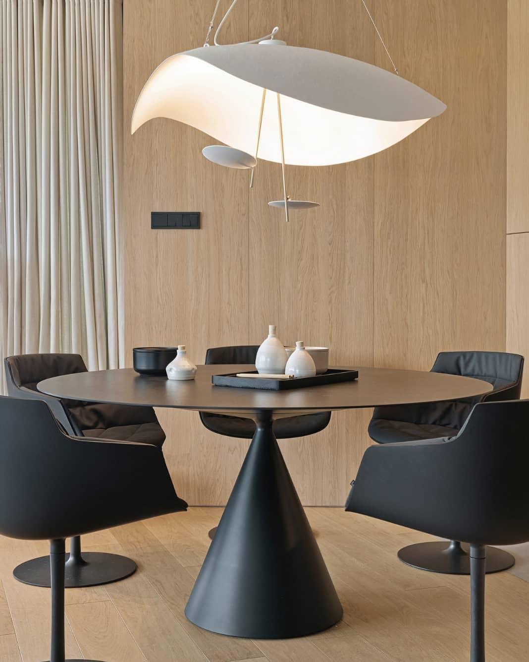 Lustra Pendant Lamp Black Gold Curved Shade-Neutral Decor