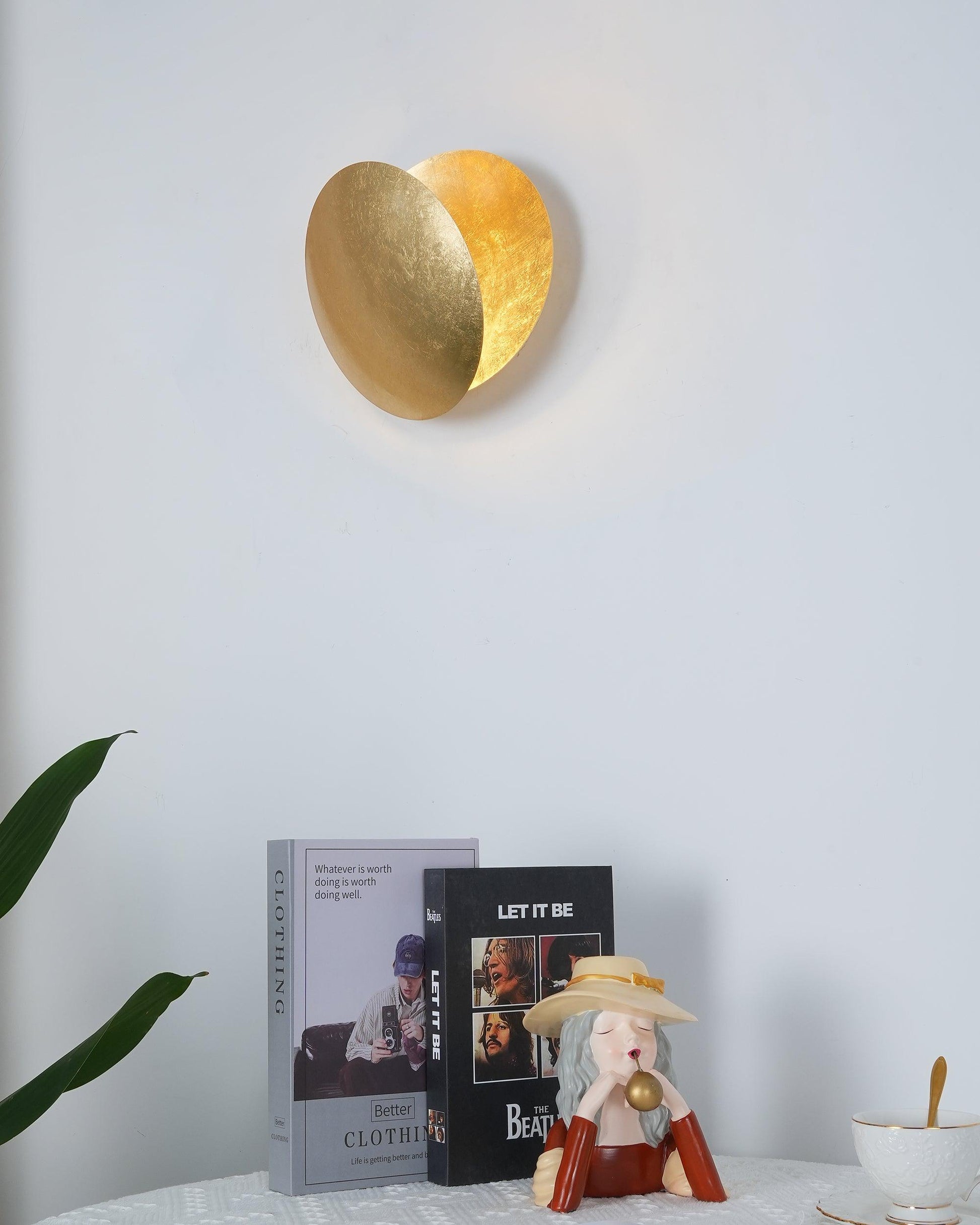 Fioris Modern Minimalist Art Wall Lamp-Neutral Decor