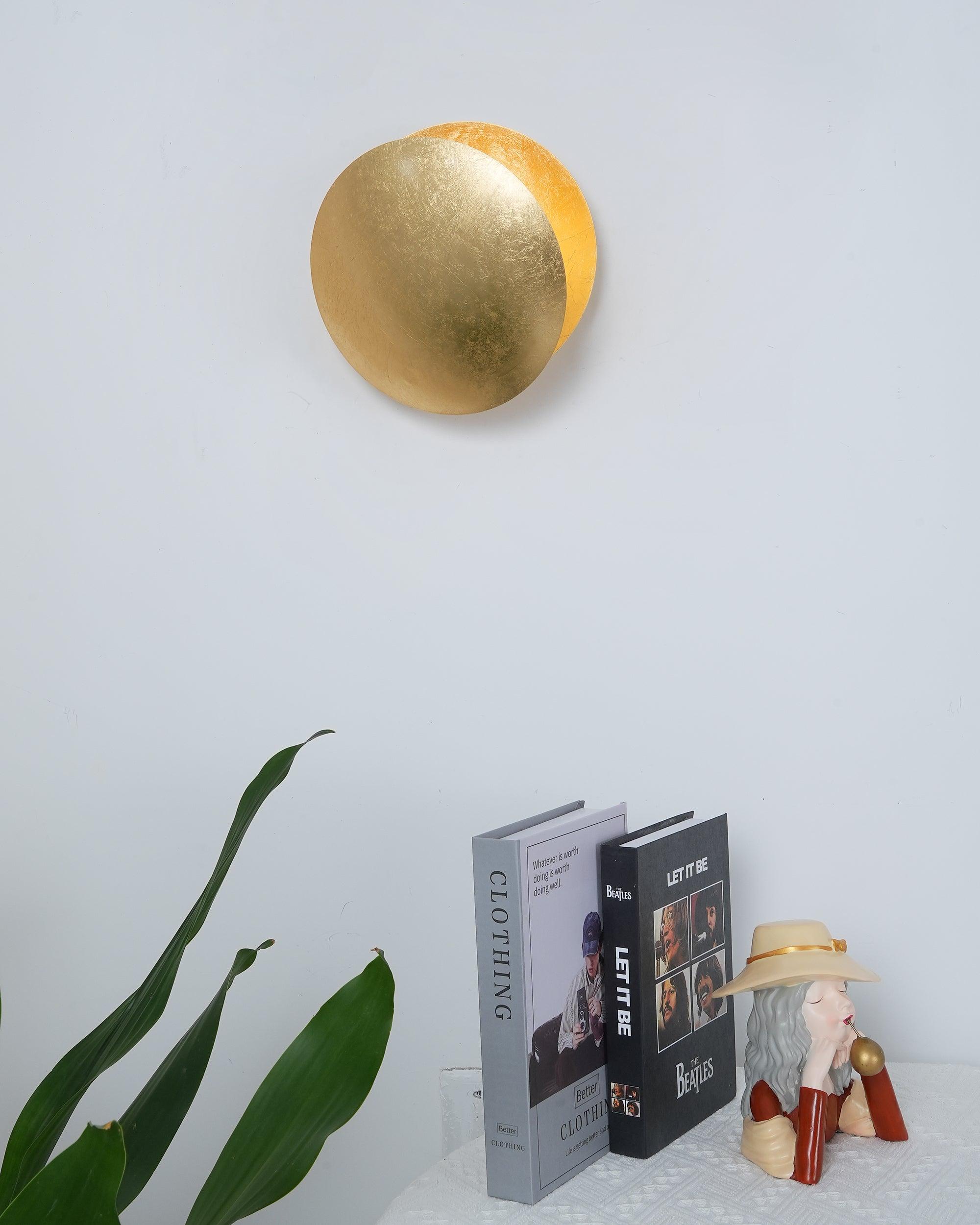 Fioris Modern Minimalist Art Wall Lamp-Neutral Decor