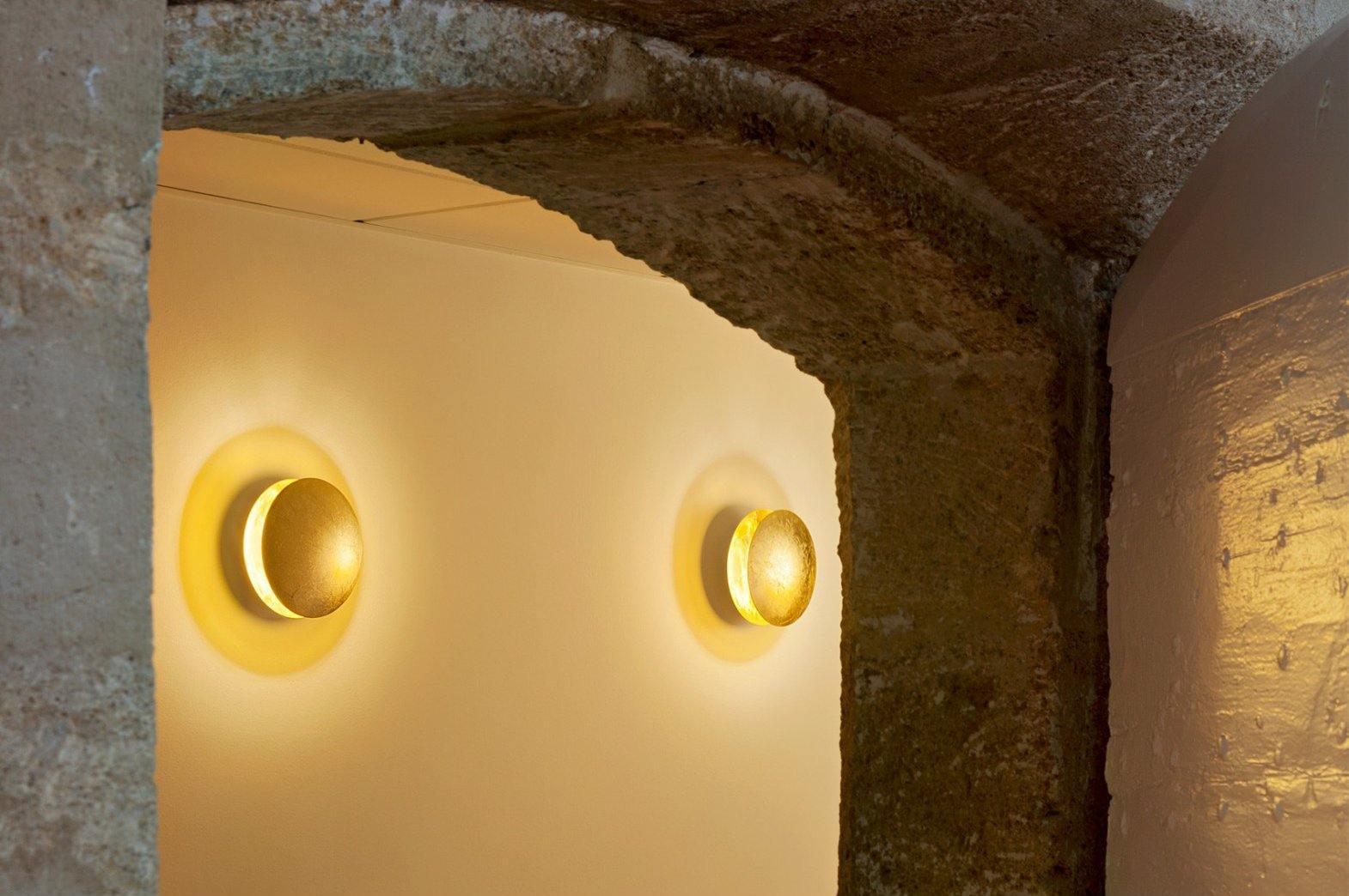 Fioris Modern Minimalist Art Wall Lamp-Neutral Decor