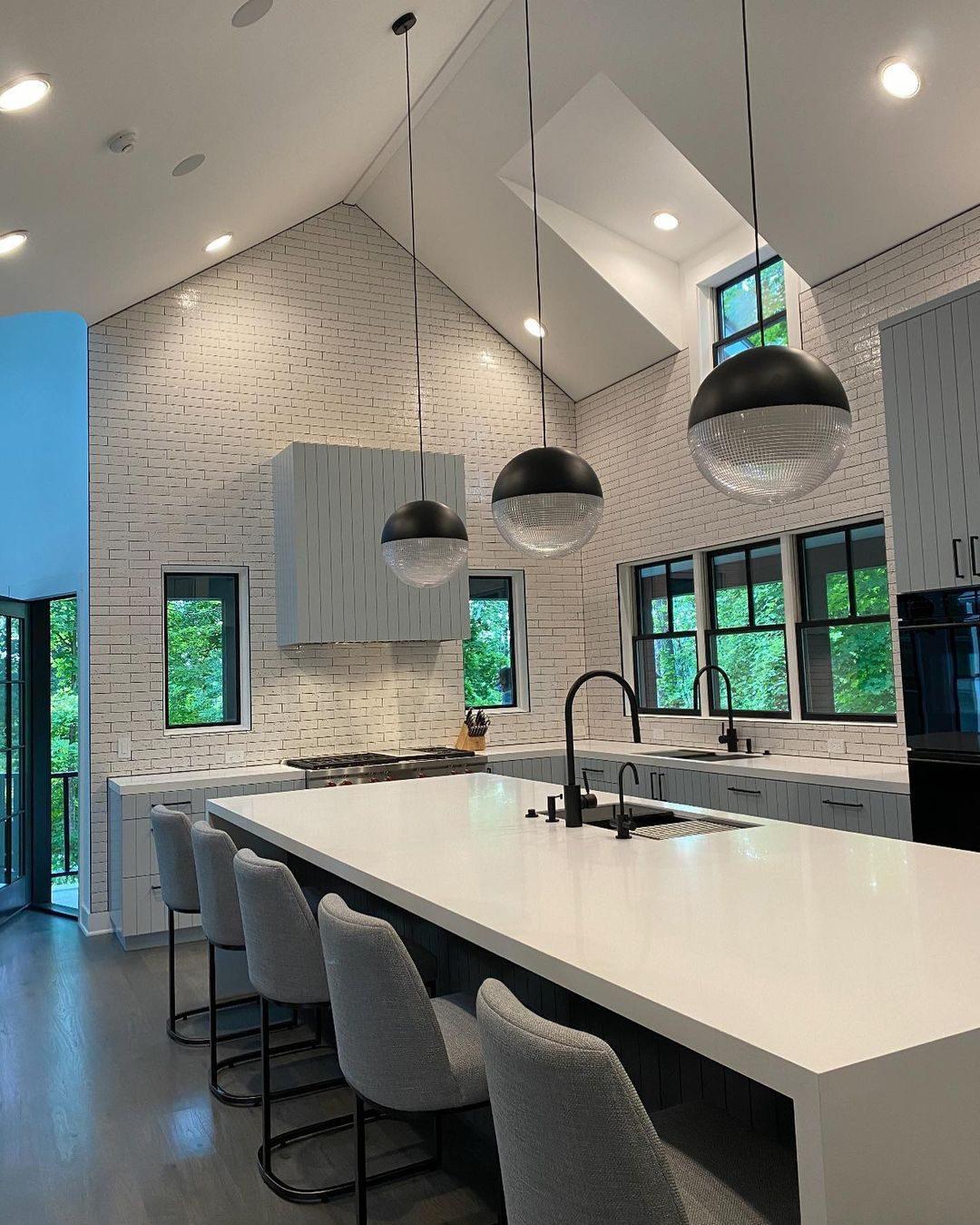 Kevelo Pendant Lamp Brass Glass Modern-Neutral Decor