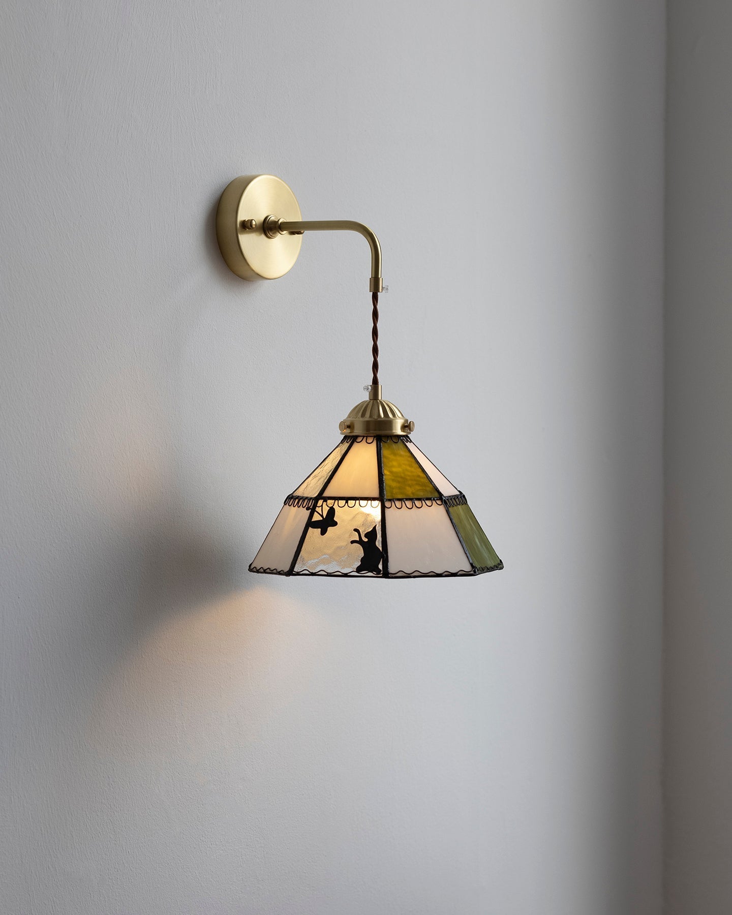 Veyndor Wall Lamp