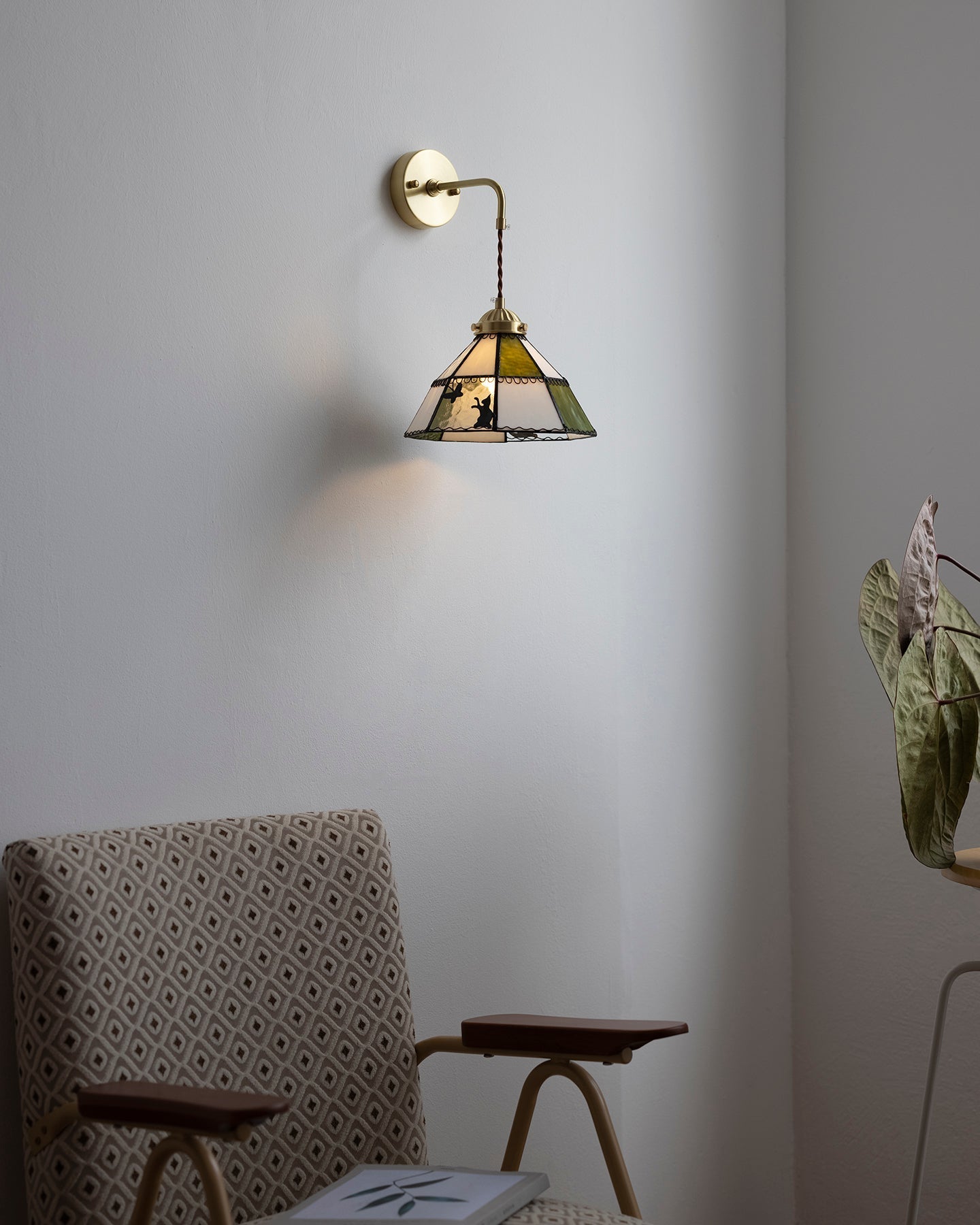 Veyndor Wall Lamp