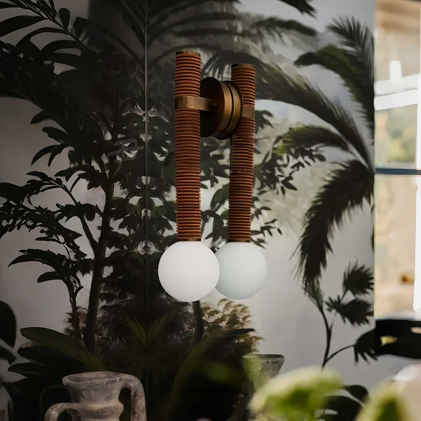 Sylvia Minimalist Wall Lamp-Neutral Decor