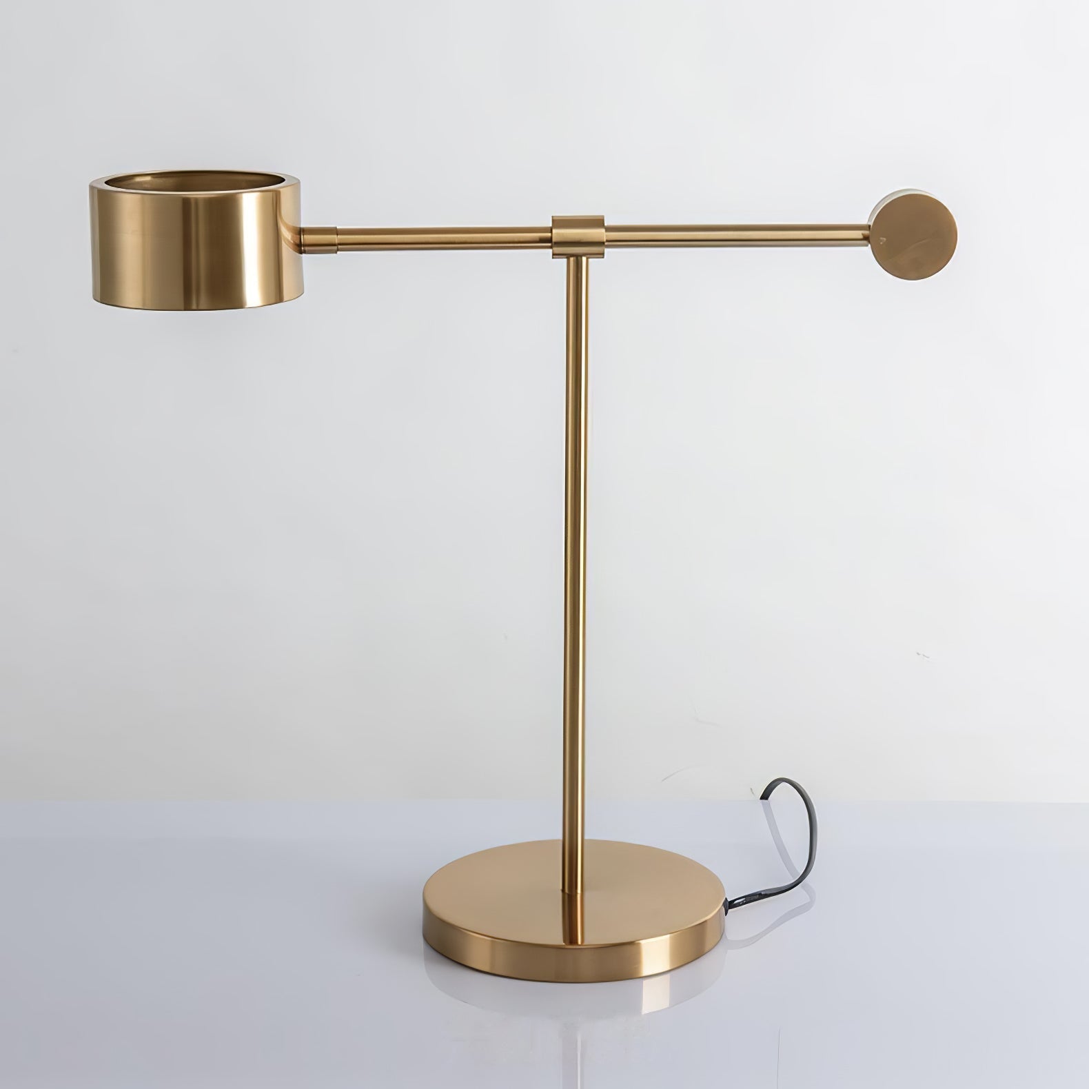 Veloise Minimalist Table Lamp-Neutral Decor