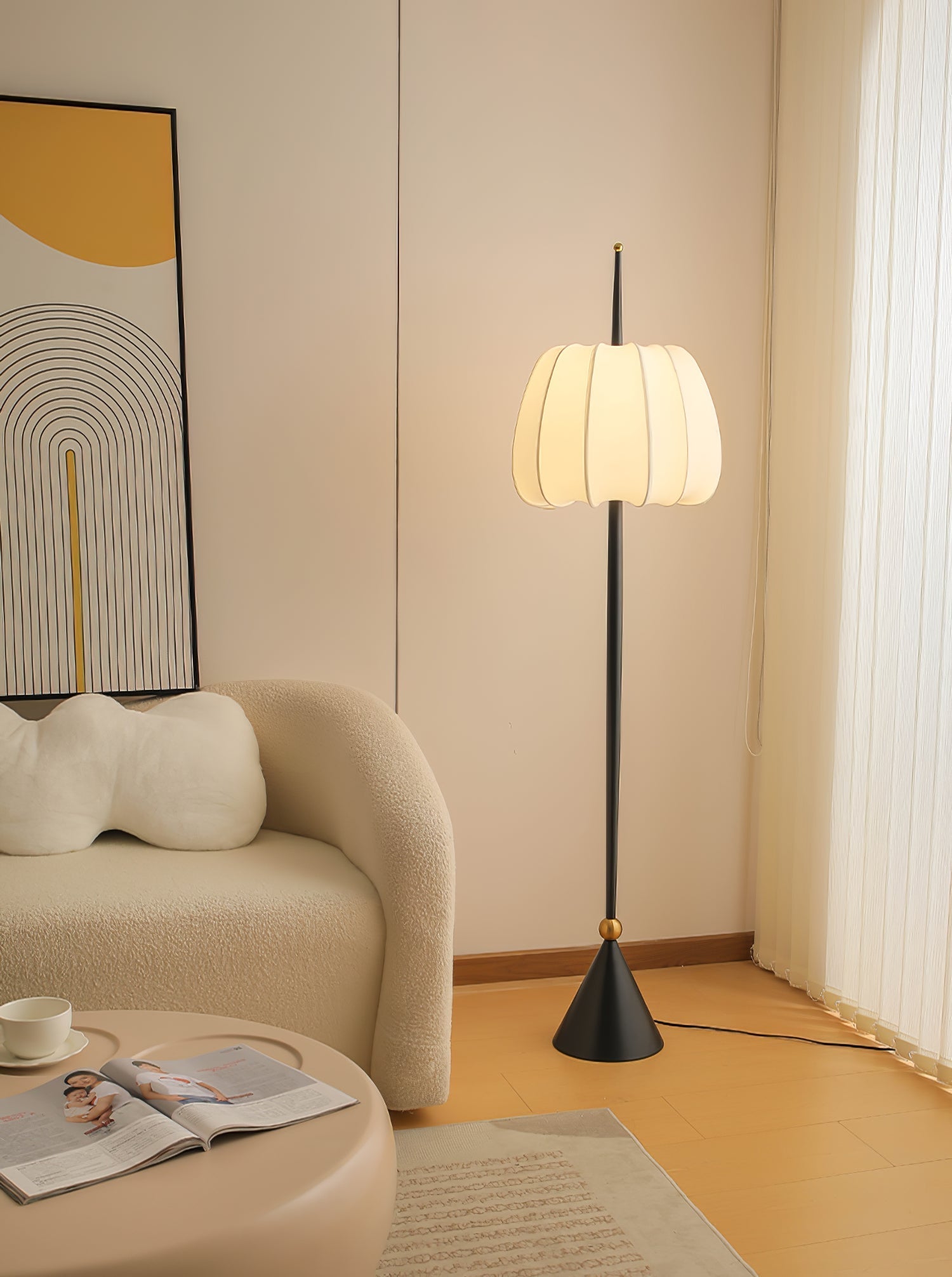 Pick Minimalist Fabric Floor Lamp-Neutral Decor