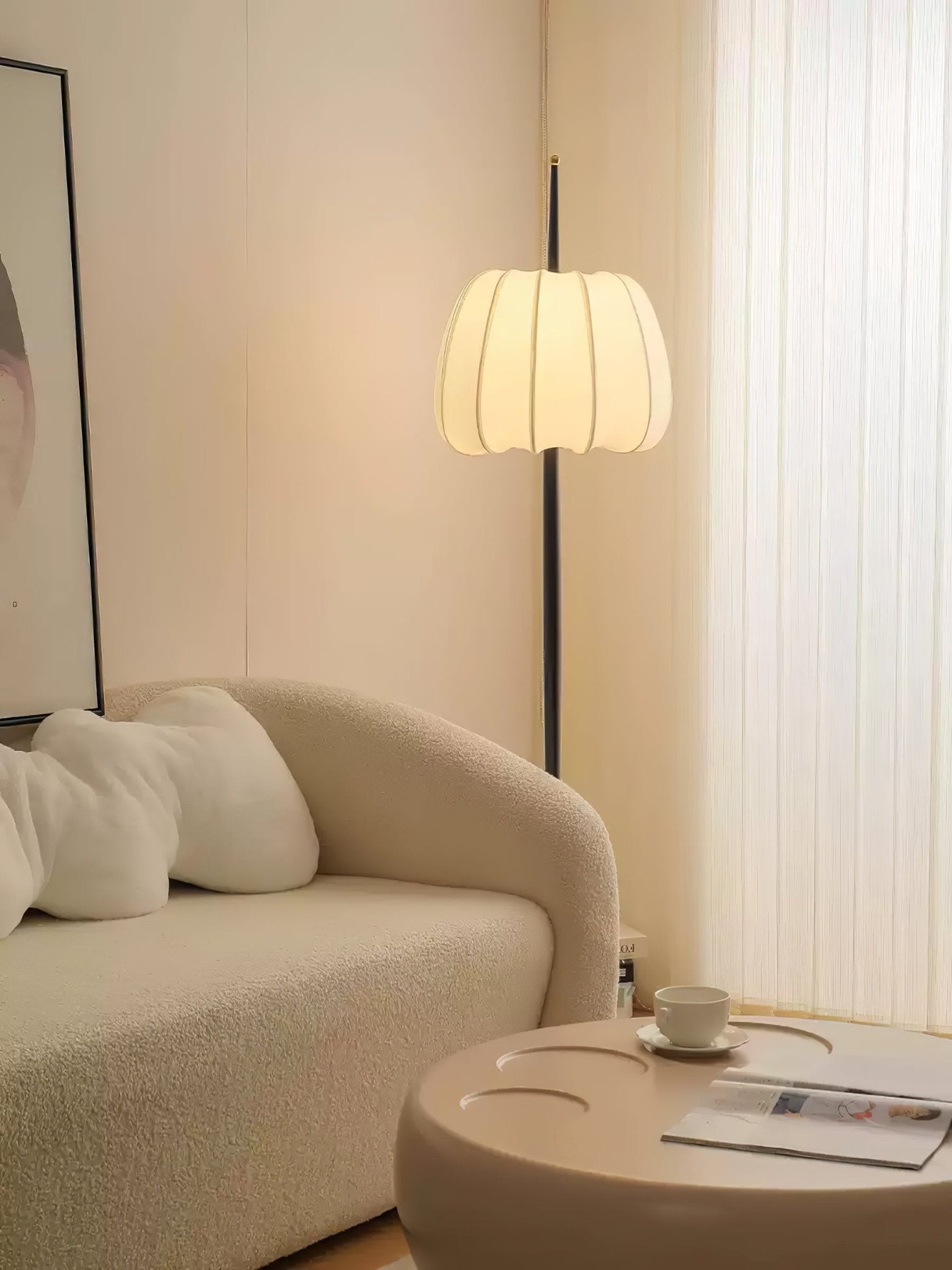 Pick Minimalist Fabric Floor Lamp-Neutral Decor