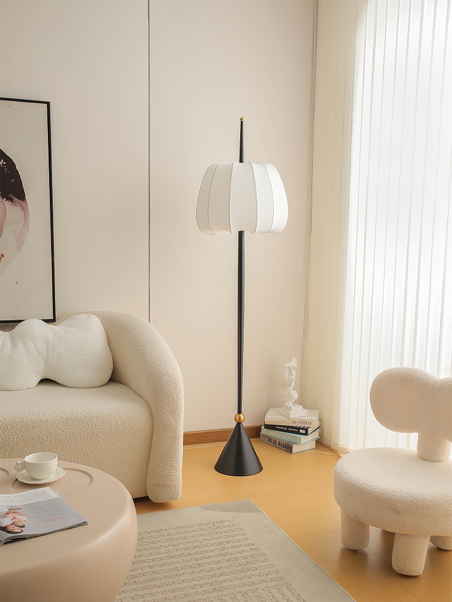 Pick Minimalist Fabric Floor Lamp-Neutral Decor