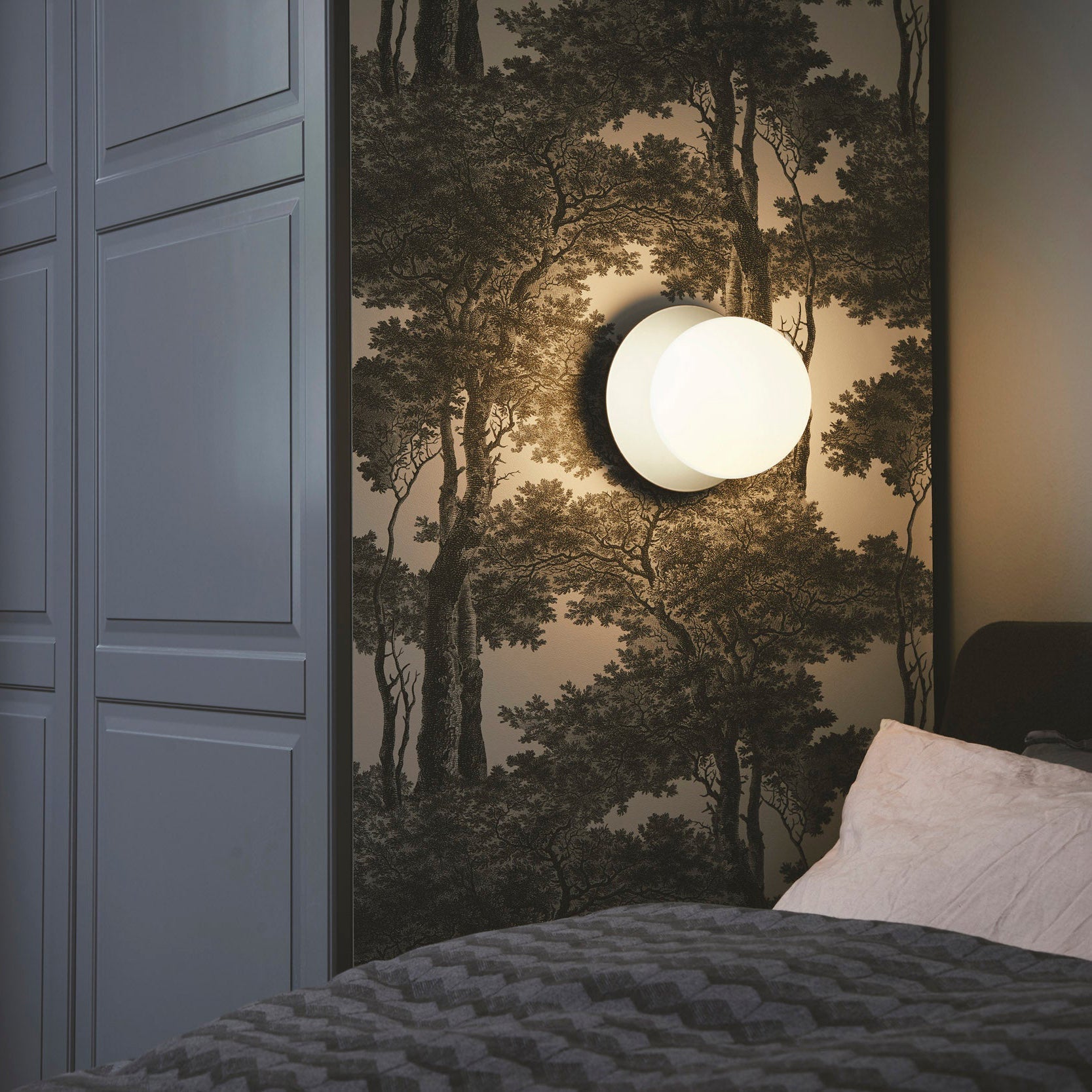 Irinor Premium Nordic Art Brass Wall Lamp-Neutral Decor
