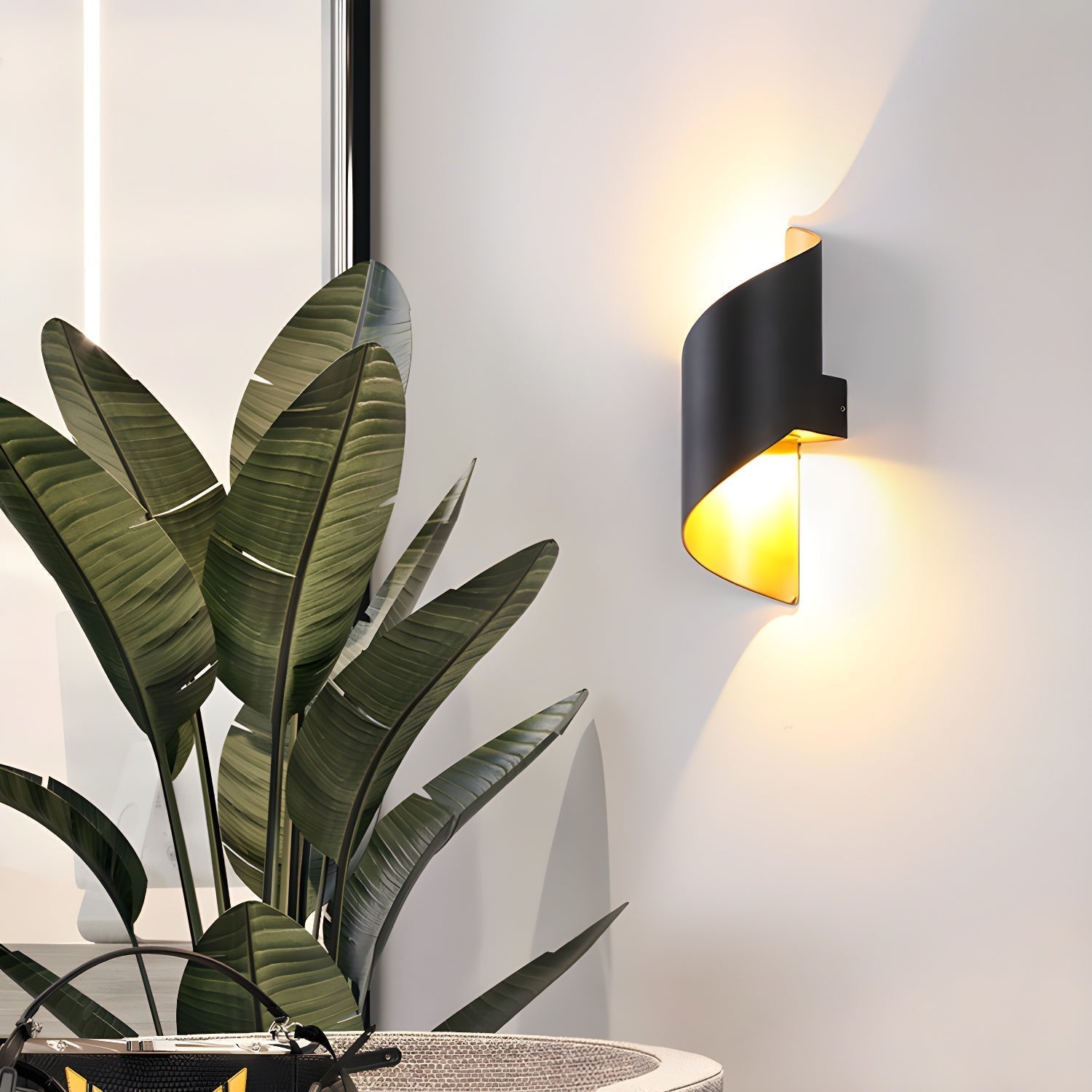 Yoji Modern Minimalist Wall Lamp-Neutral Decor