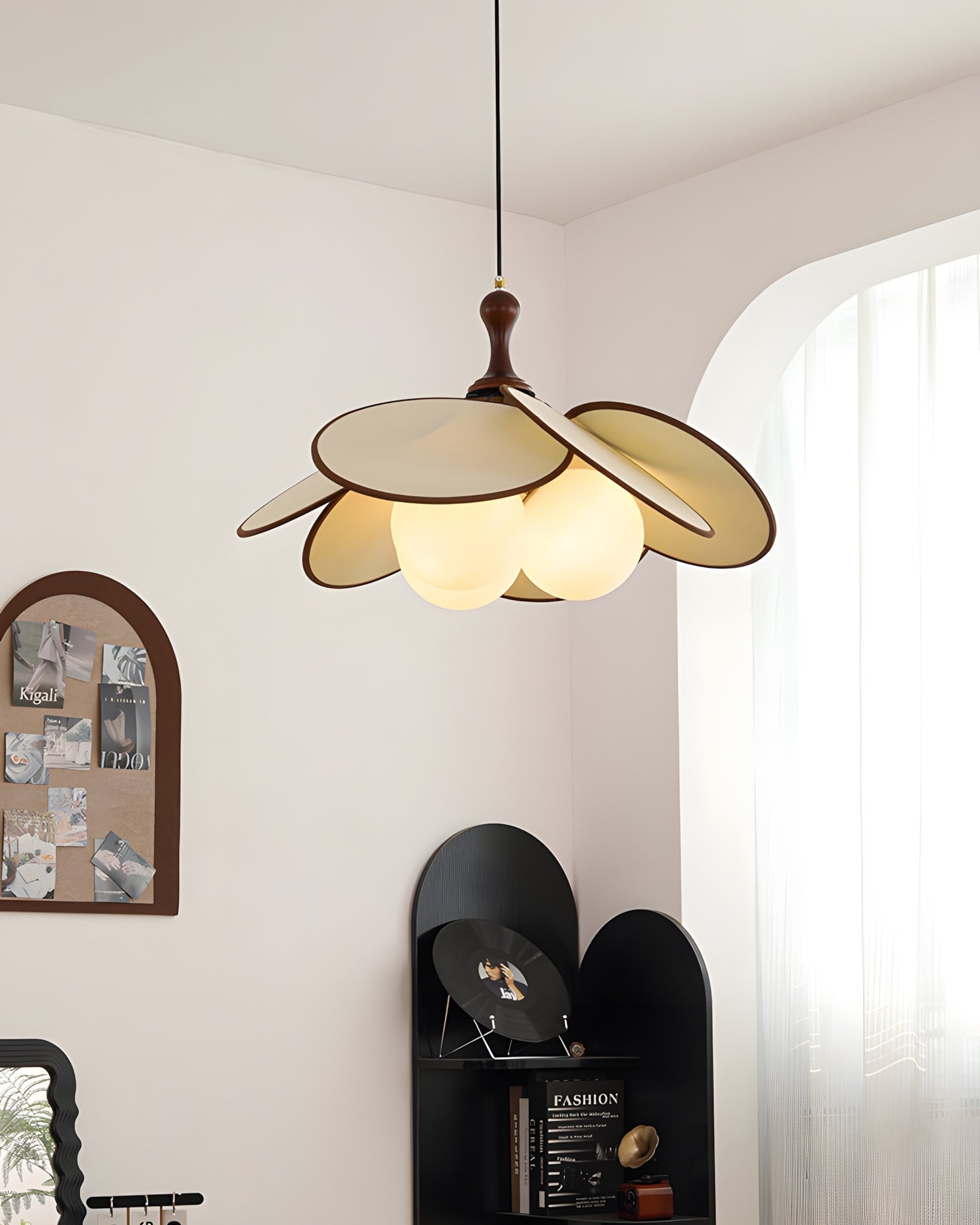 Isolde Pendant Light