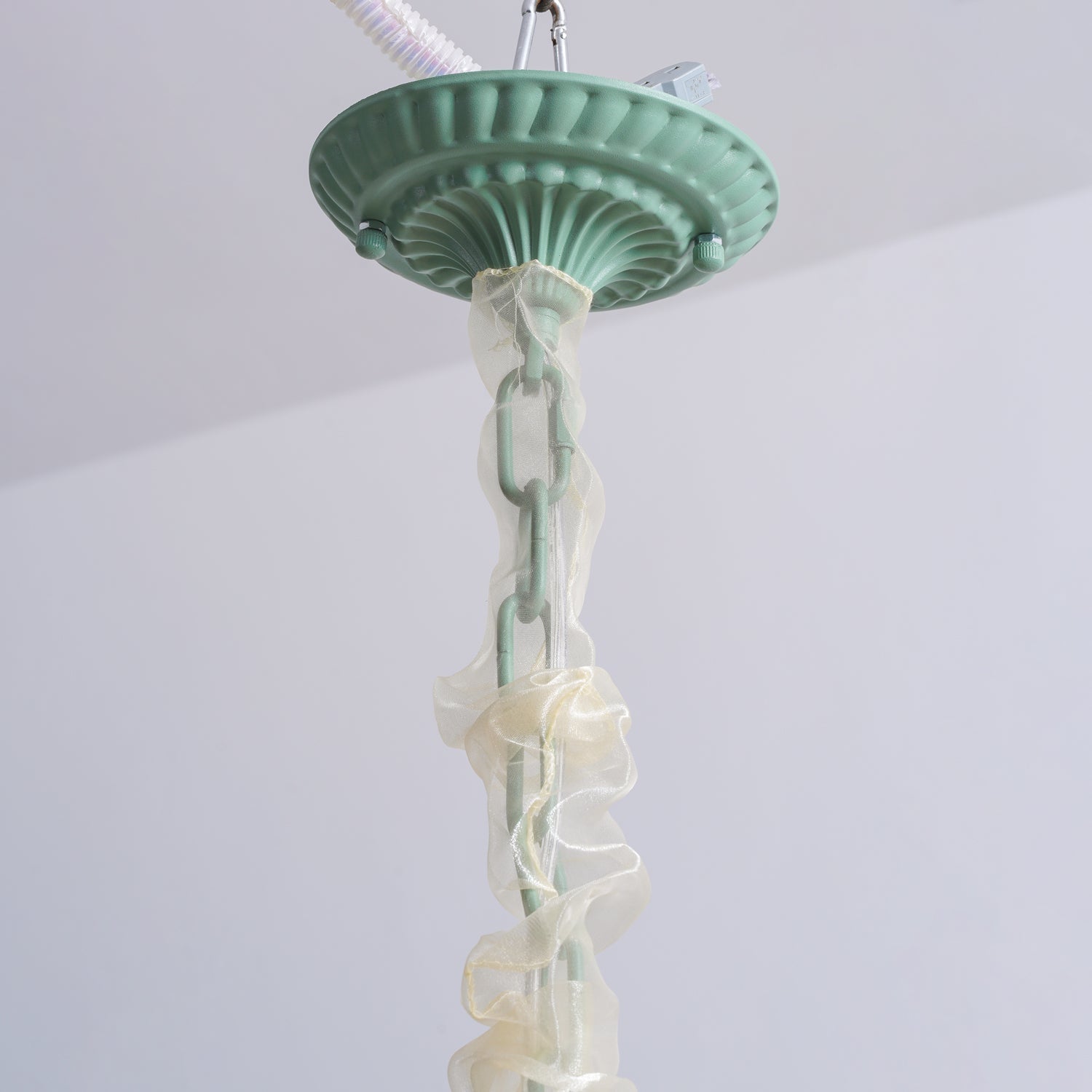 Evren Chandelier Flower with Petals and Leaves-Neutral Decor
