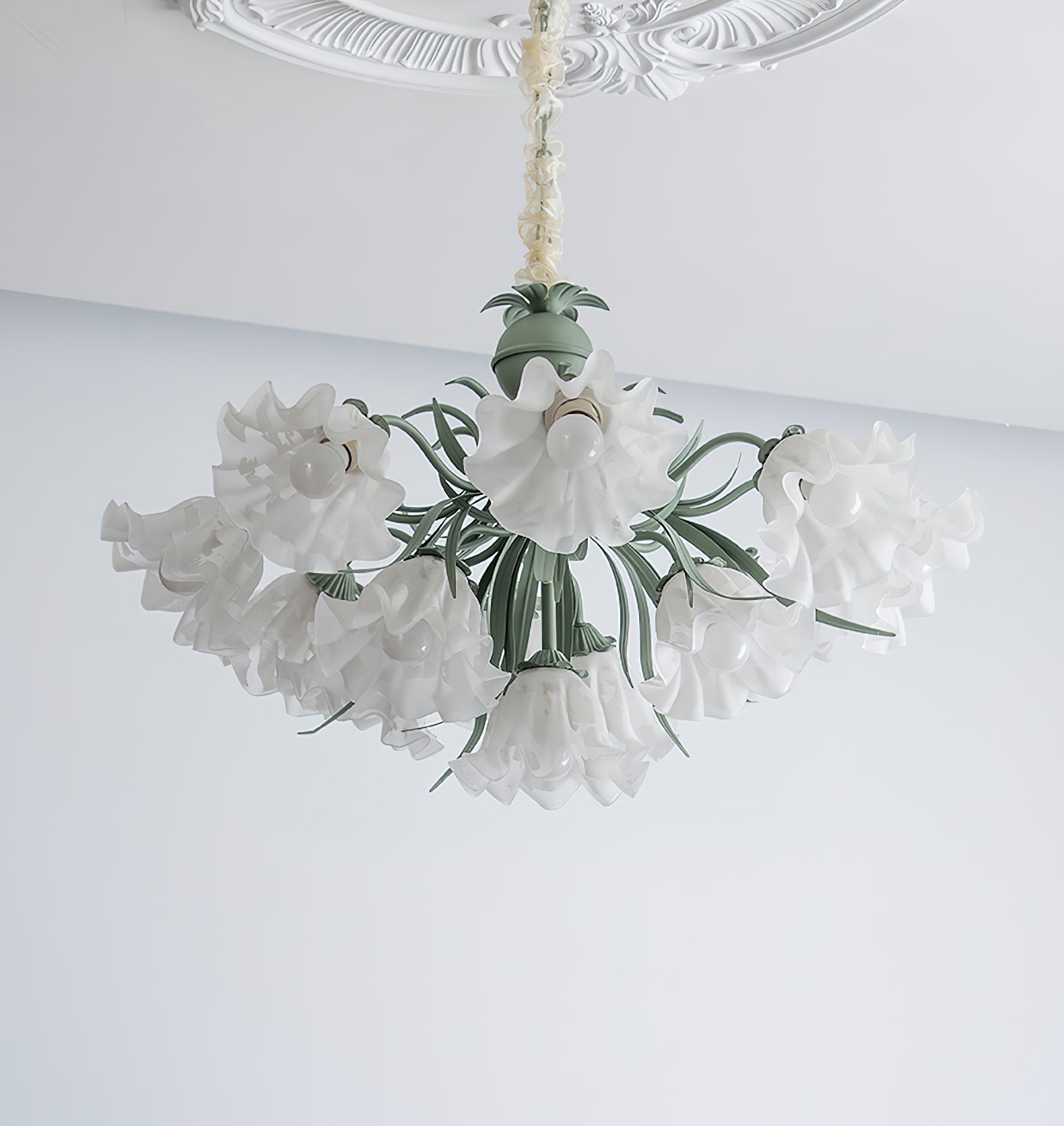 Evren Chandelier Flower with Petals and Leaves-Neutral Decor