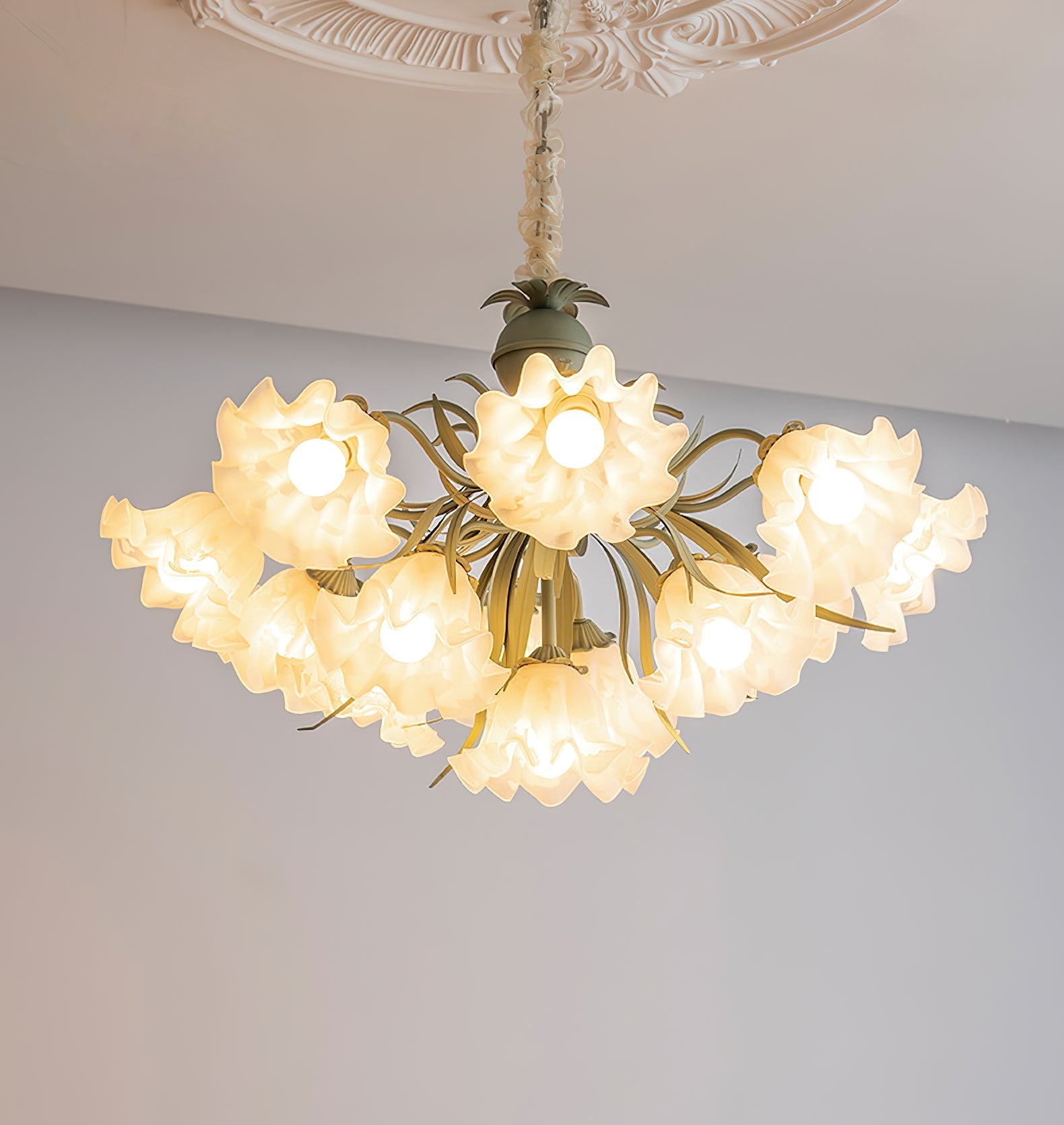 Evren Chandelier Flower with Petals and Leaves-Neutral Decor